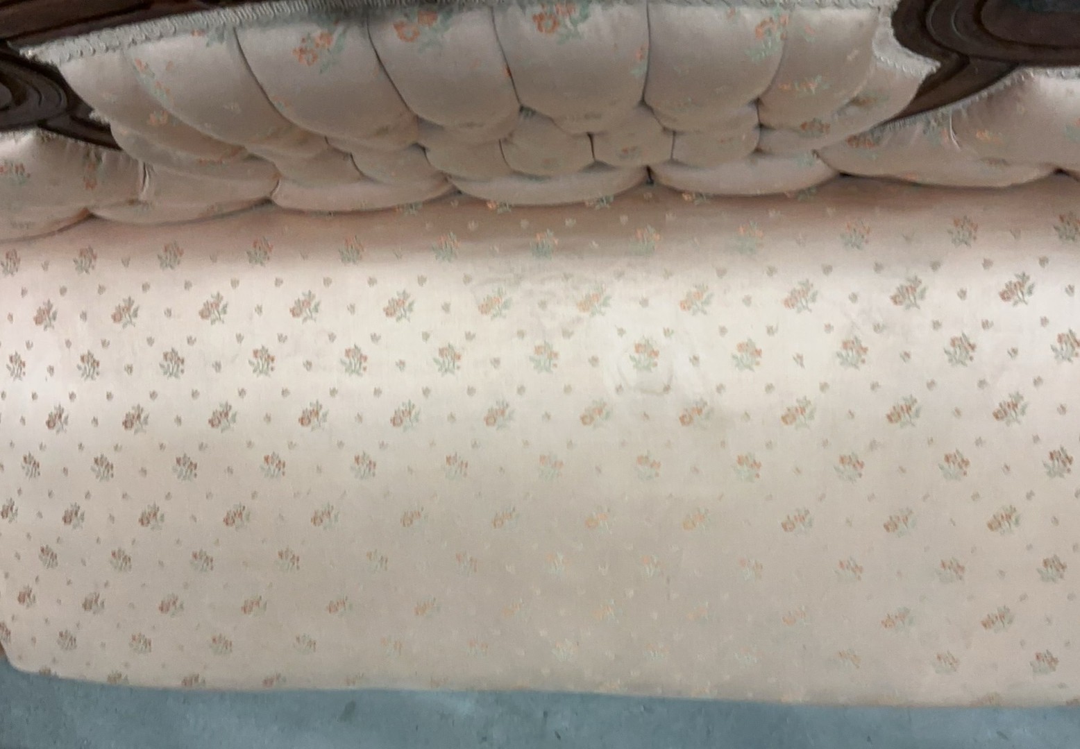 Victorian Settee - image 8 of 8