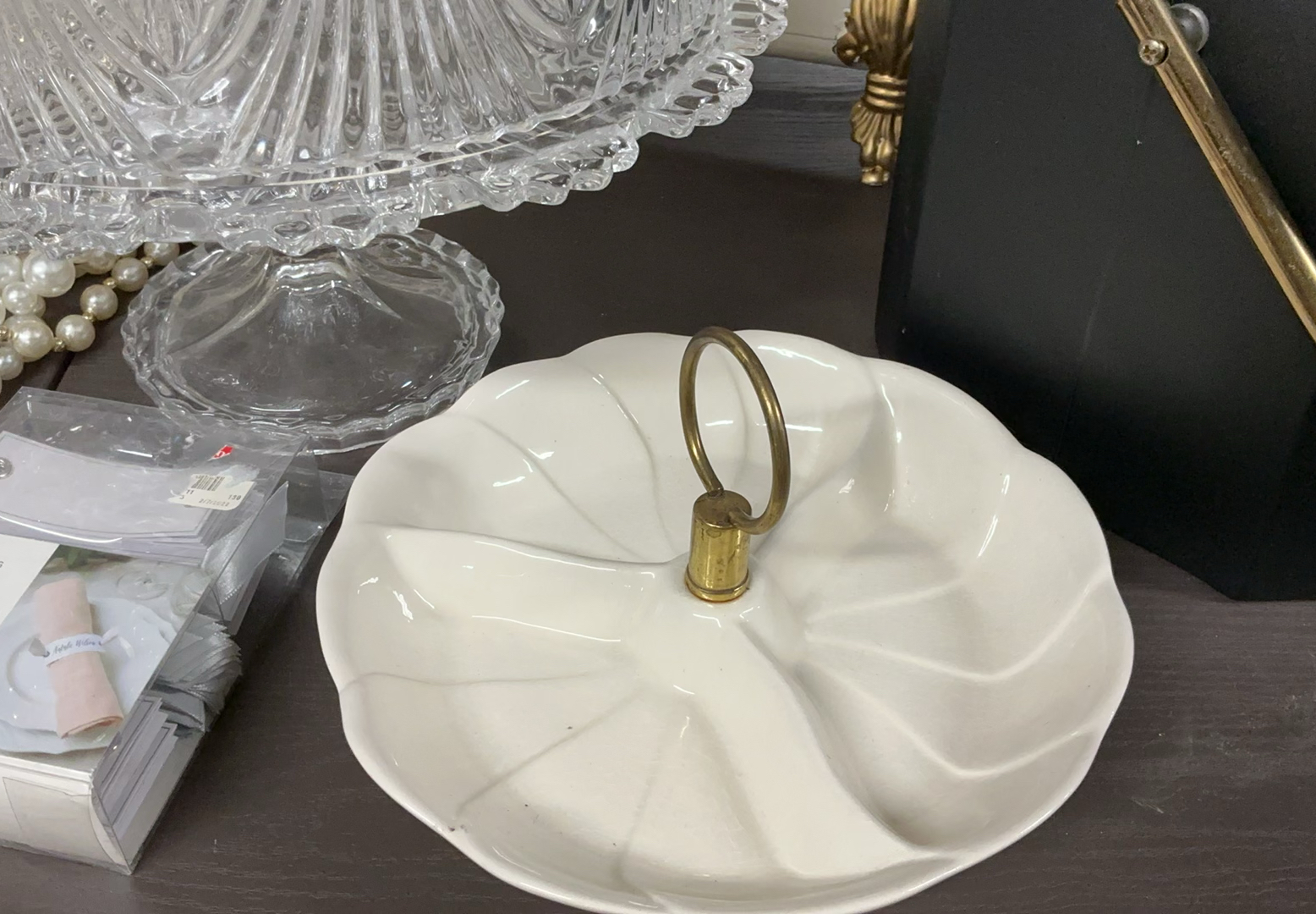 Party Decorations, Pearl Garlands, Serving Dishes - image 4 of 10
