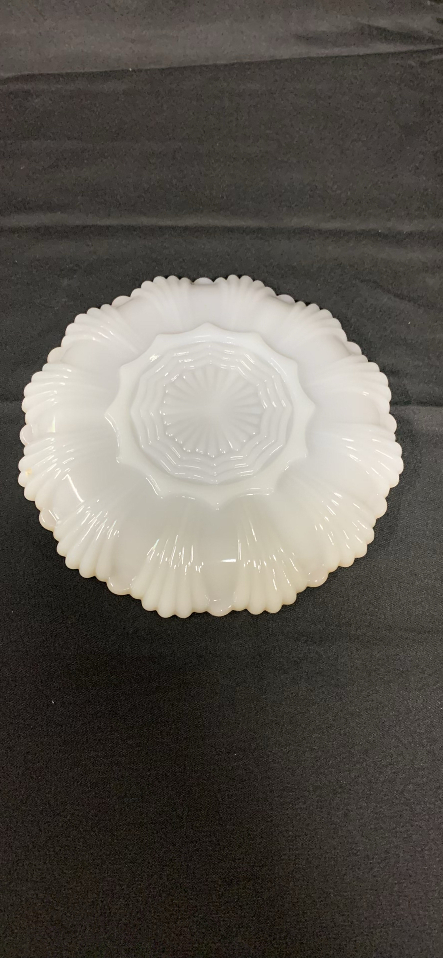 Milk Glass Collection - image 13 of 17