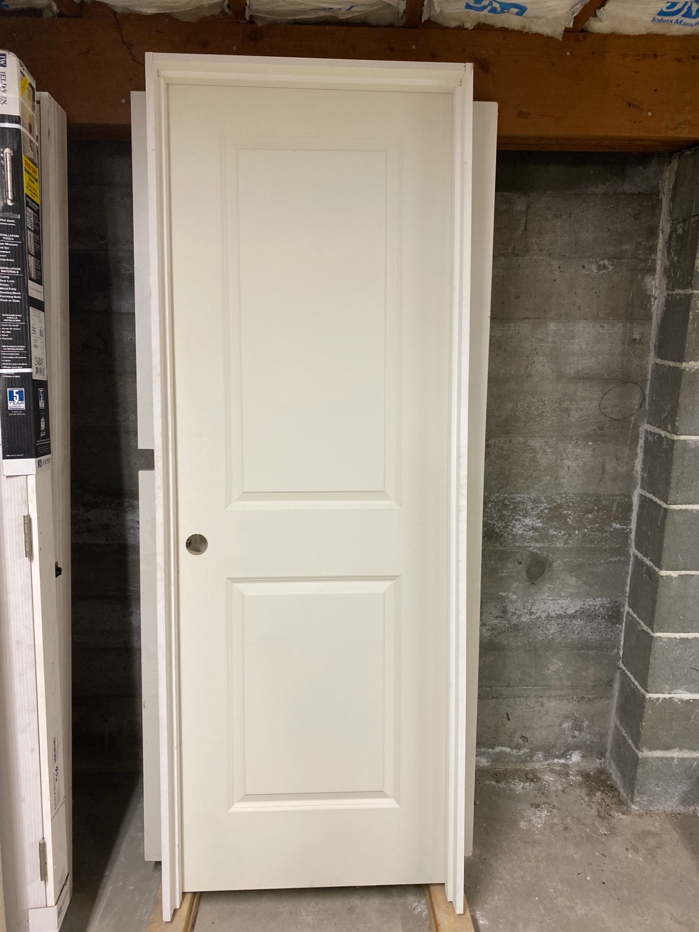 4 White Doors, 3 pre-hung with own frames. - image 6 of 7