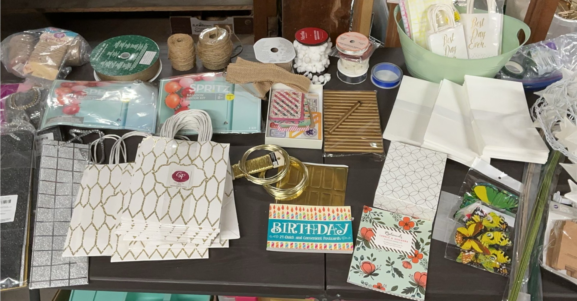 Gift Bags, Party Decor, And Supplies - image 1 of 14