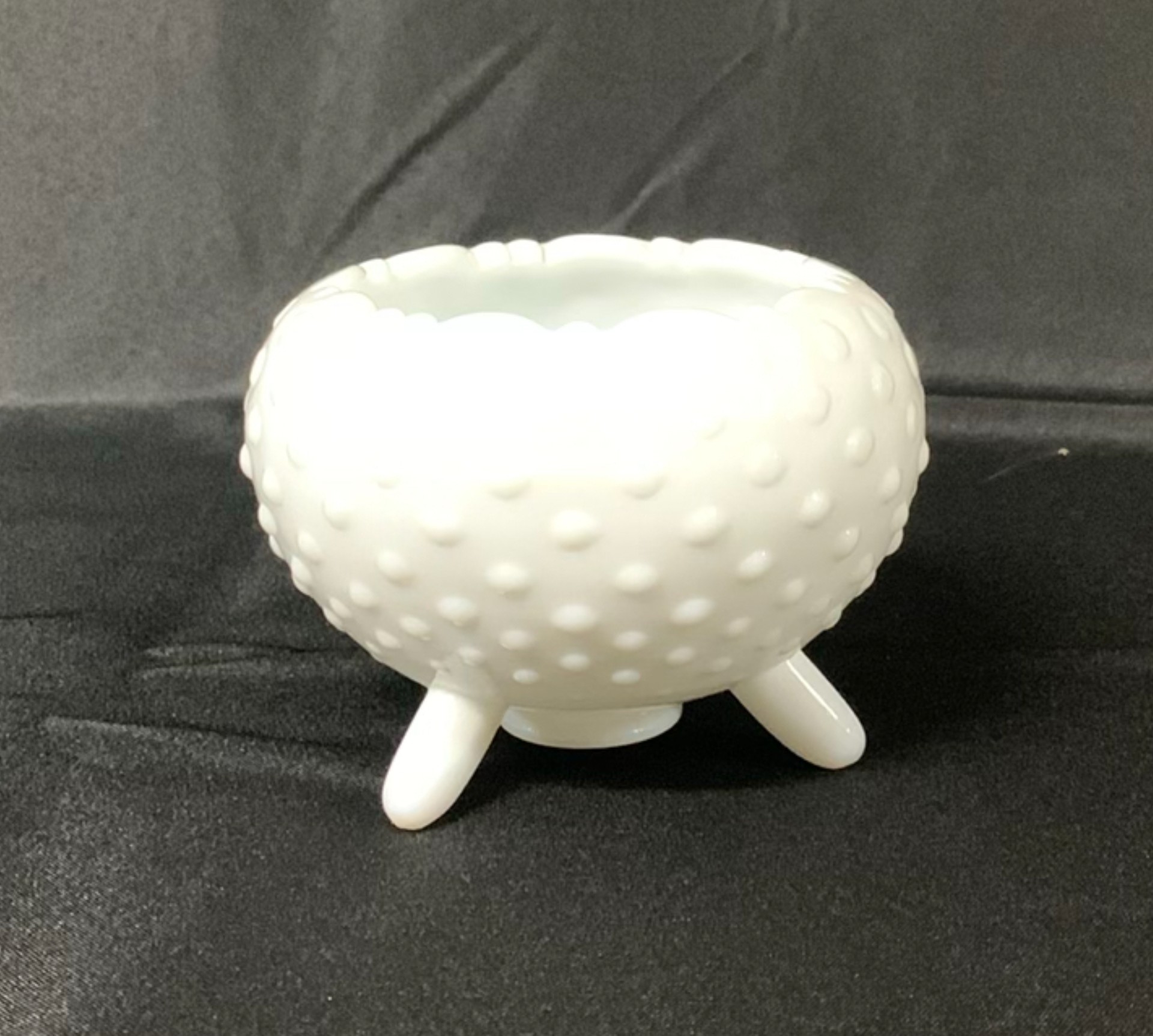 Milk Glass Collection - image 11 of 17
