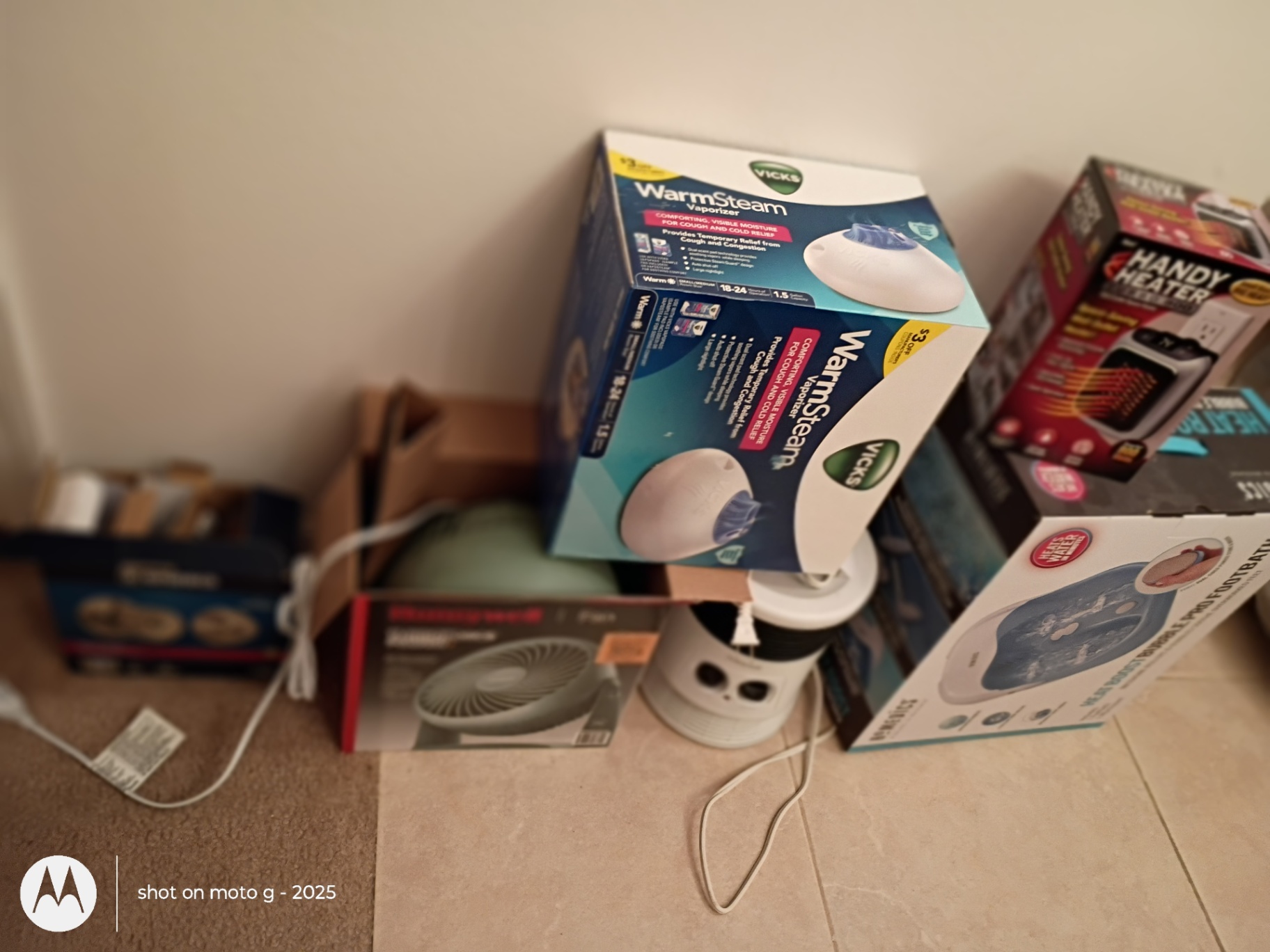 Household Appliances Including Foot Bath, Vaporizer, Fan, and Space Heater - image 1 of 6