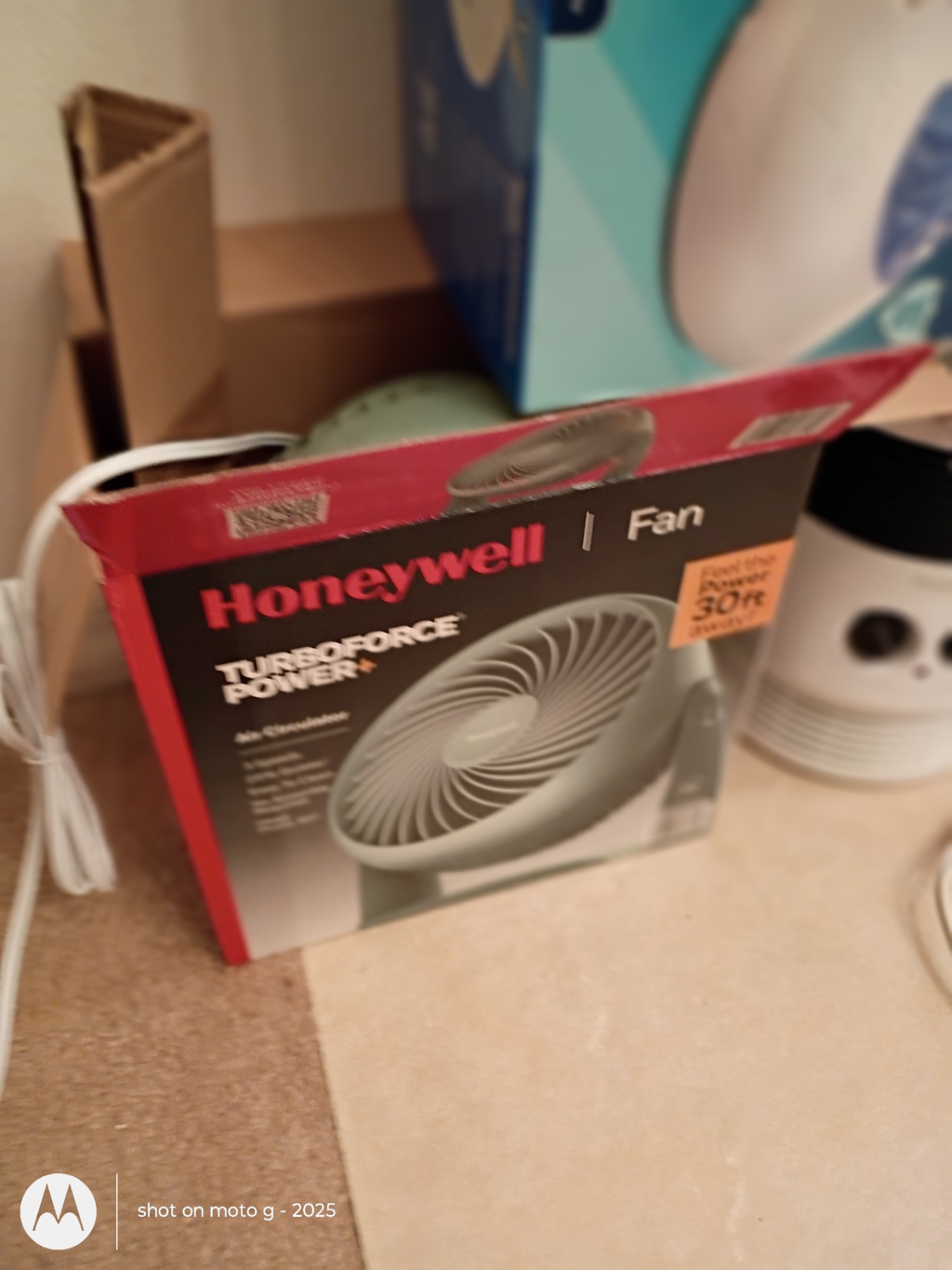 Household Appliances Including Foot Bath, Vaporizer, Fan, and Space Heater - image 3 of 6