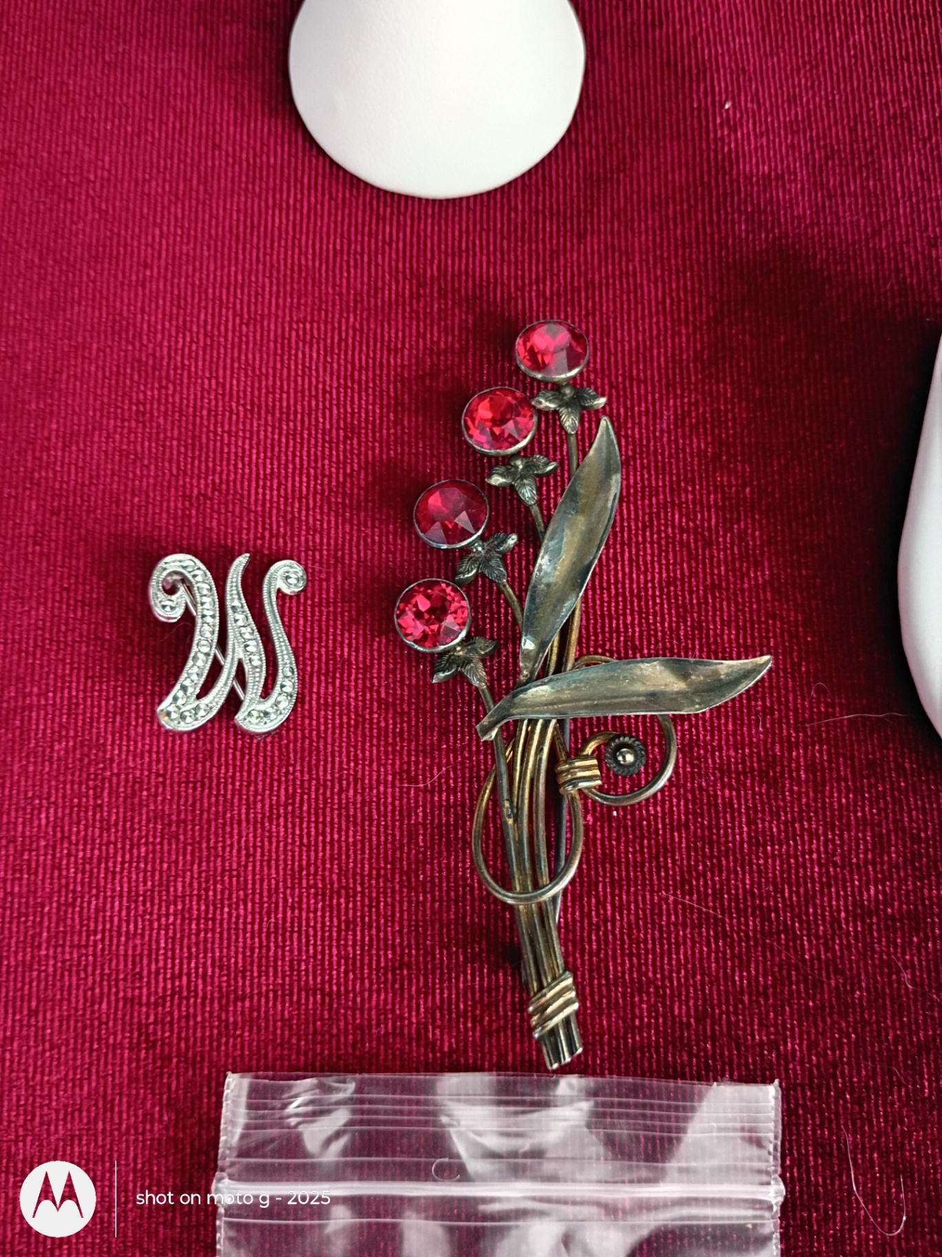 Assorted Jewelry Pieces Including Rings, Earrings, and Brooch - image 3 of 7