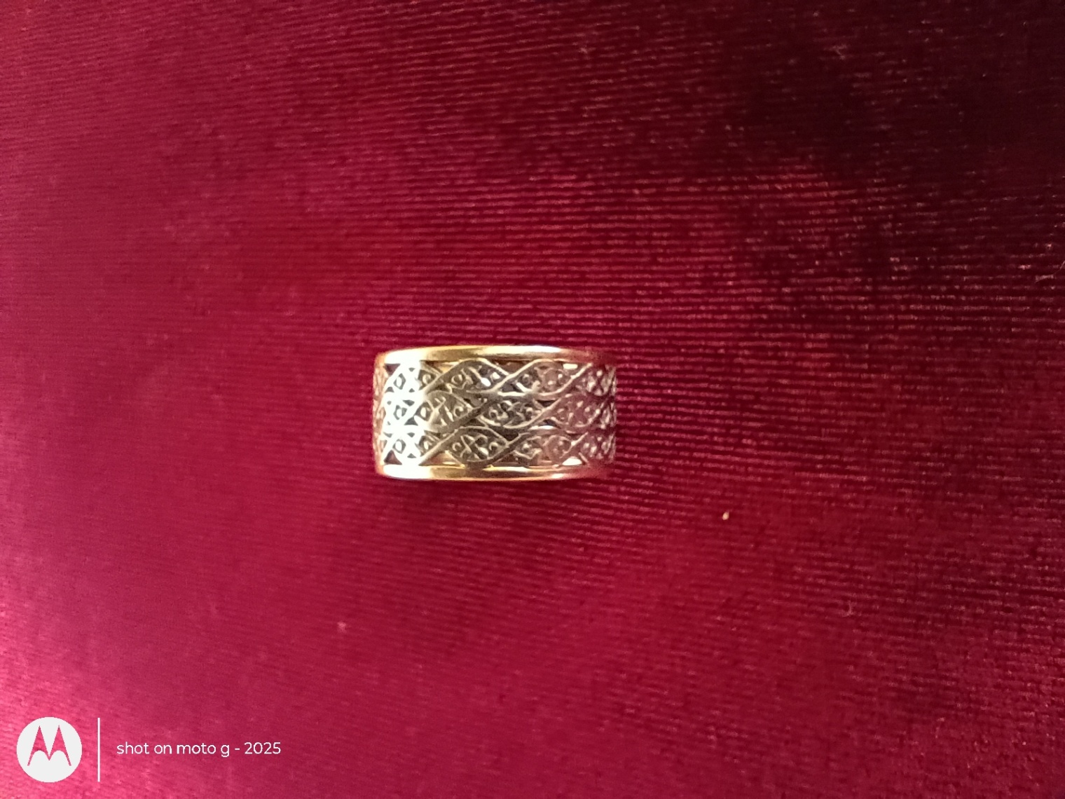 14K Gold Patterned Band Ring - image 5 of 6