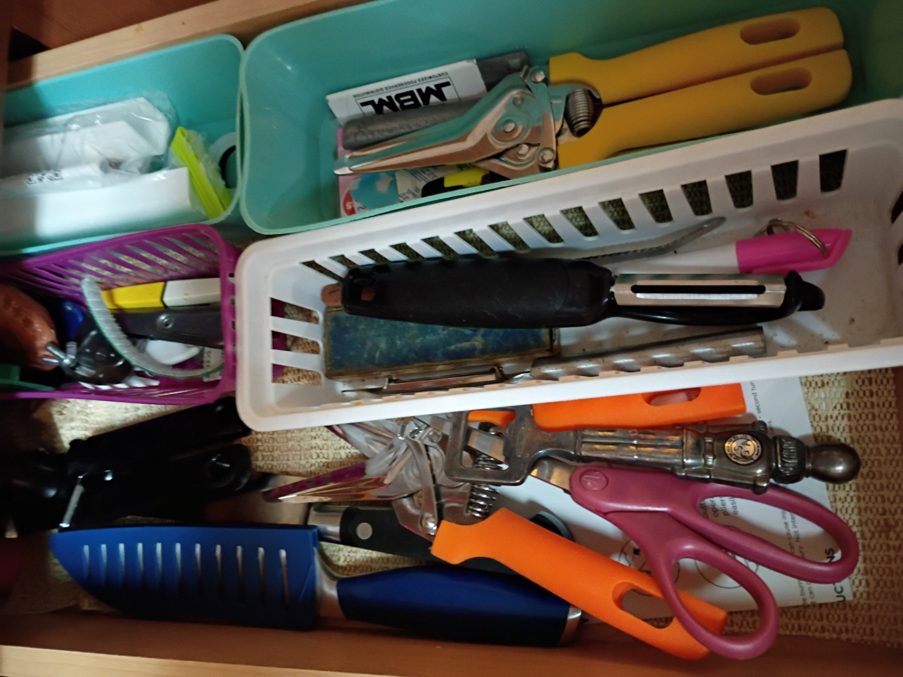 Kitchen Utensils, Flatware, and Drawer Organizers - image 3 of 4