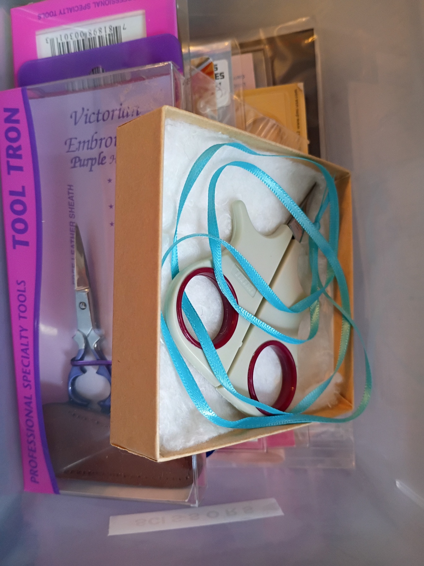 Embroidery and Cross Stitch Supplies with Scissors and Thread Storage - image 4 of 11