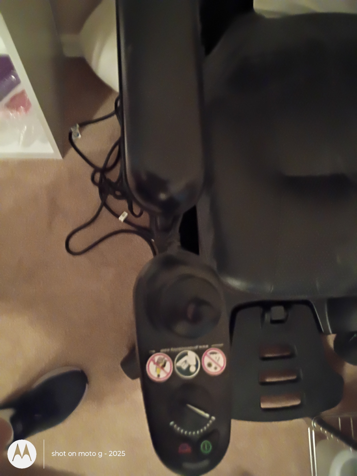 Pride Mobility Power Lift Chair - image 2 of 4