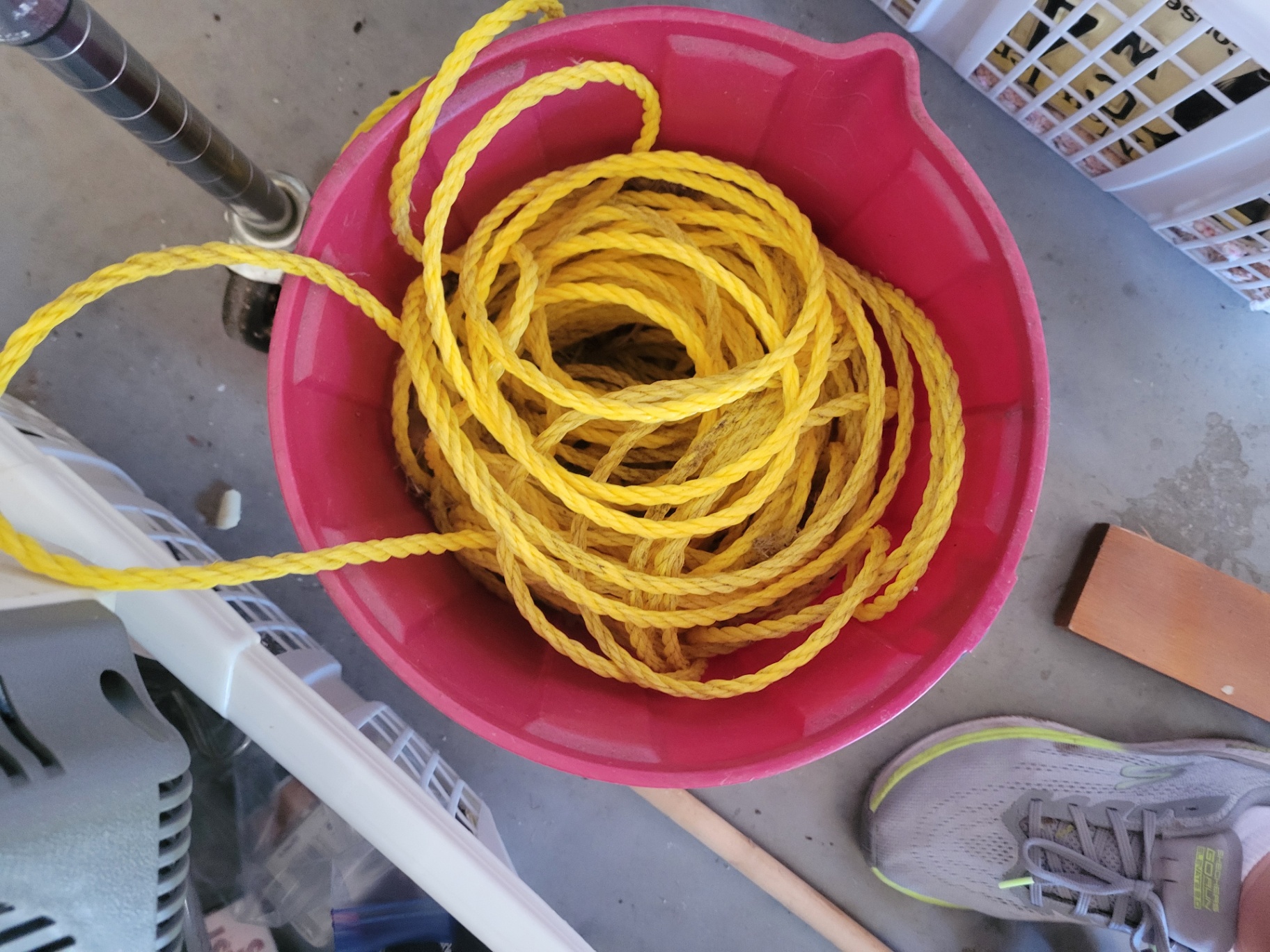 Mixed Household and Utility Items Lot - image 9 of 9