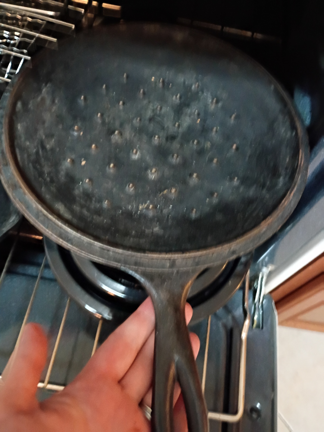 Assorted Kitchen Pans and Cooking Accessories - image 6 of 8