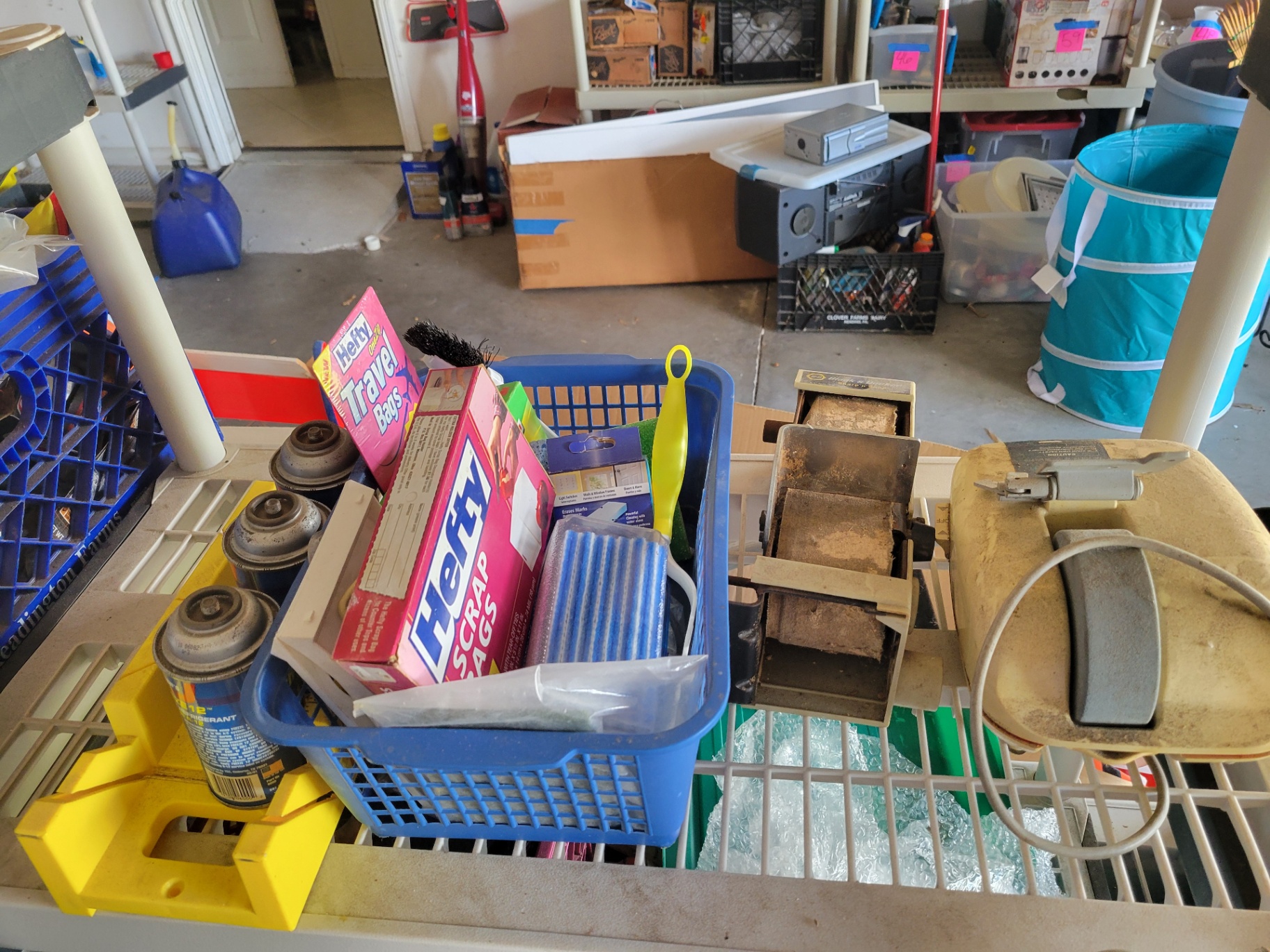 Bench Sanders and Cleaning Supplies Assortment - image 1 of 5