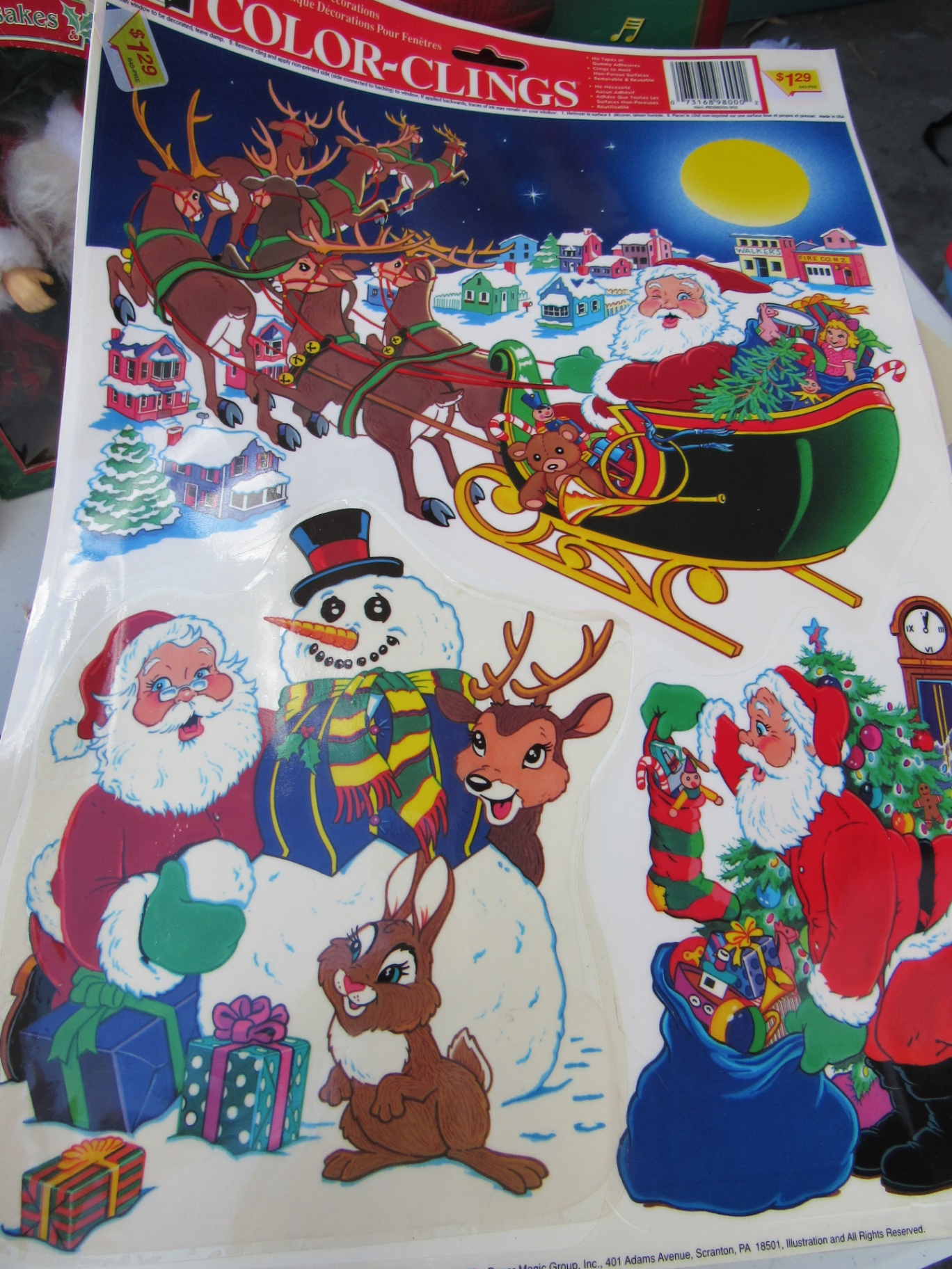 Assorted Christmas Decorations and Holiday Items - image 4 of 8