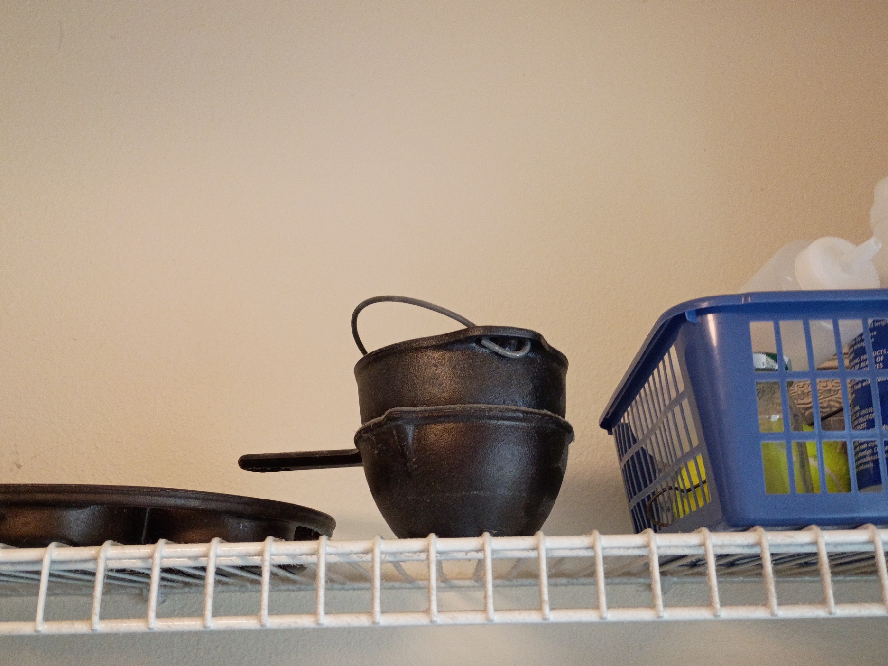 Assorted Cast Iron Cookware and Kitchenware - image 3 of 8