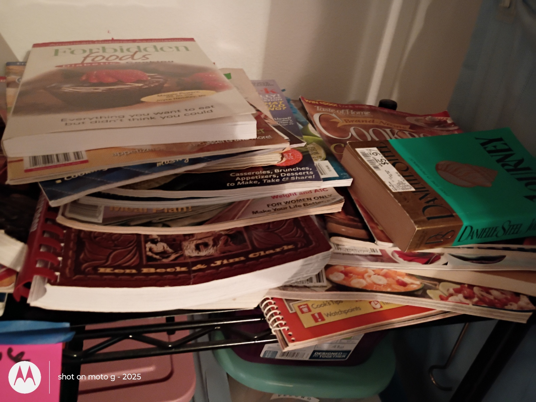 Collection of Cookbooks, Recipe Books, and Craft Books - image 4 of 8