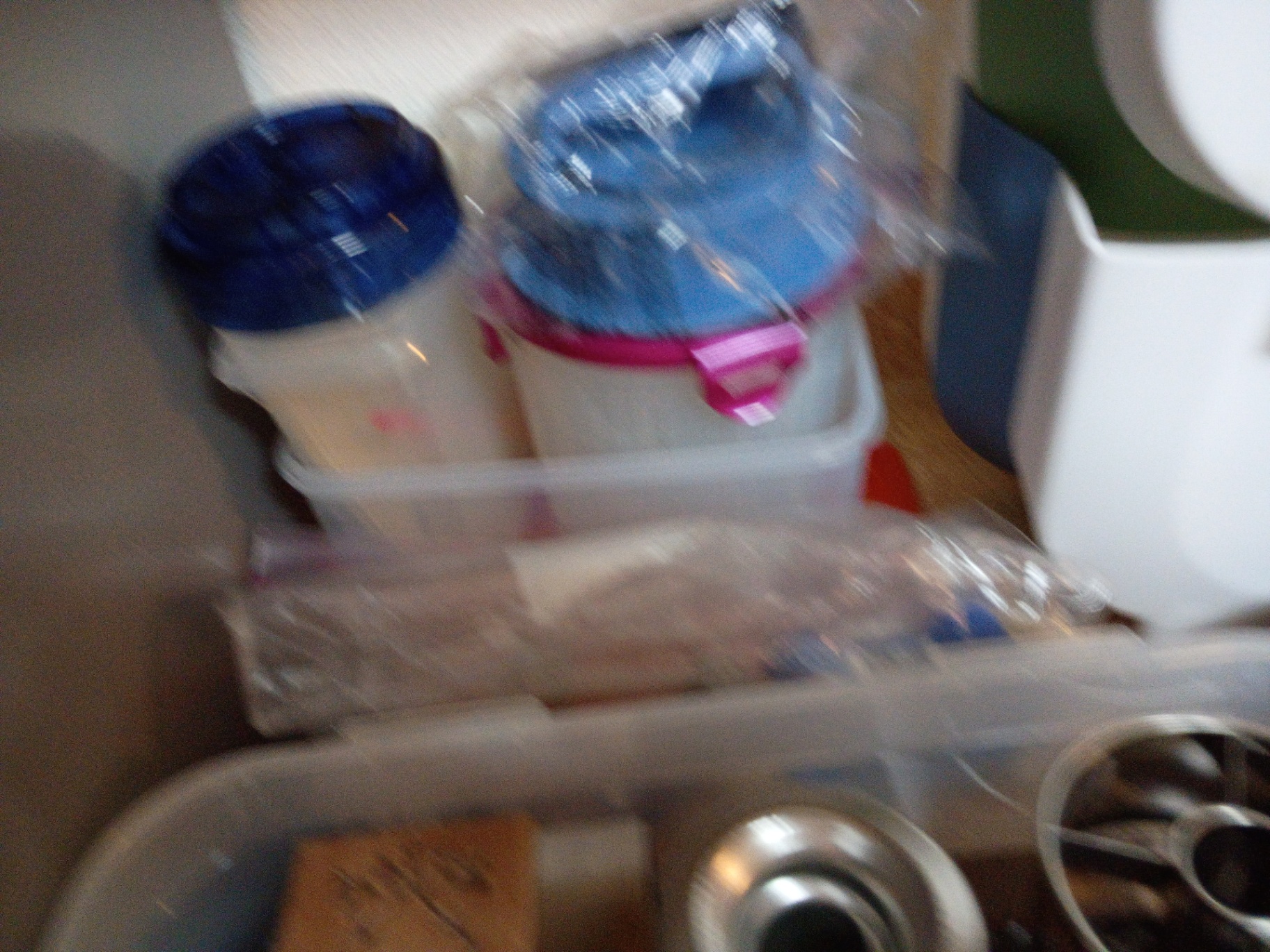Assorted Kitchen Bakeware and Cooking Accessories - image 9 of 10