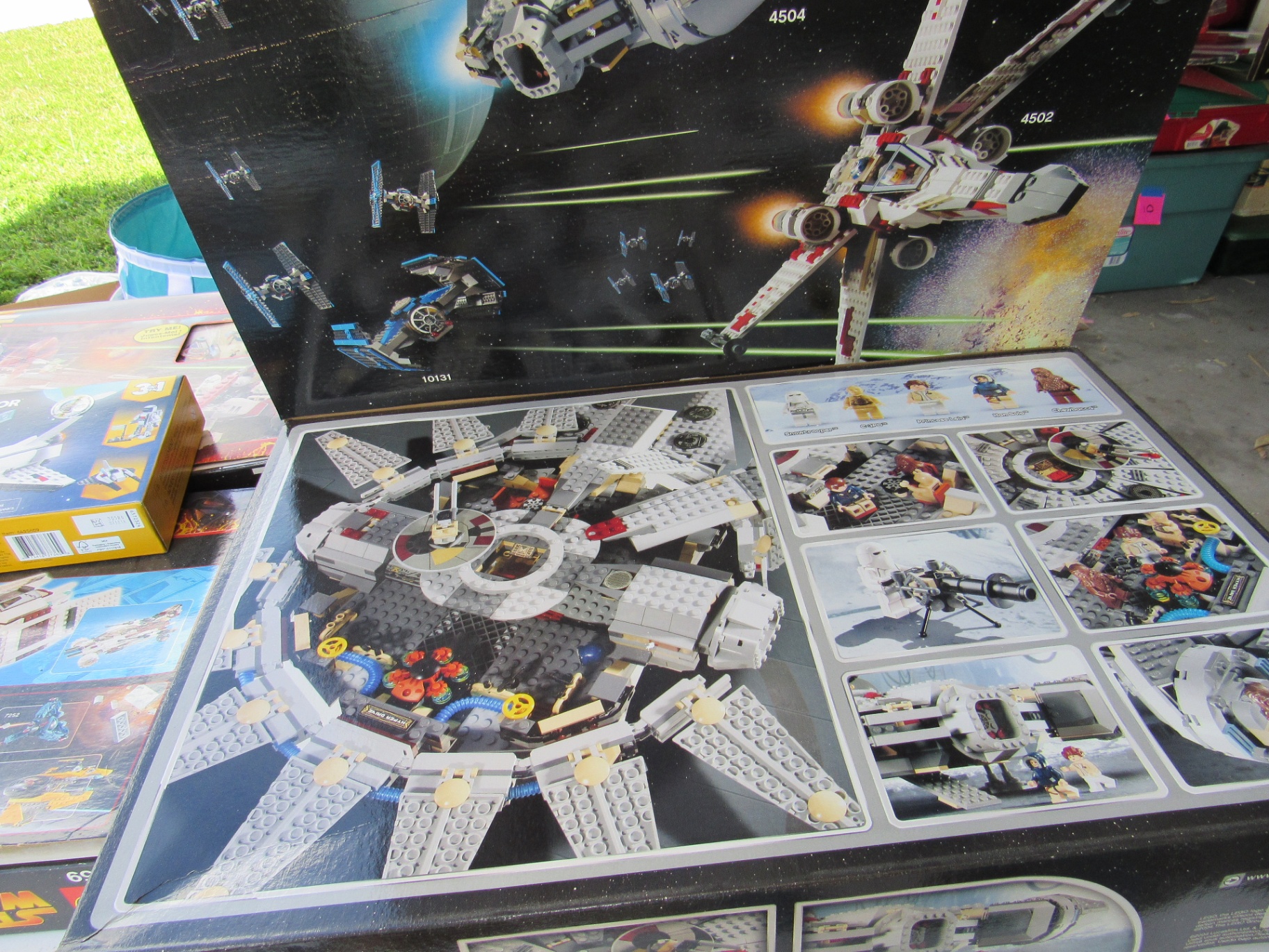 LEGO Star Wars Building Sets and Star Wars Book - image 3 of 4