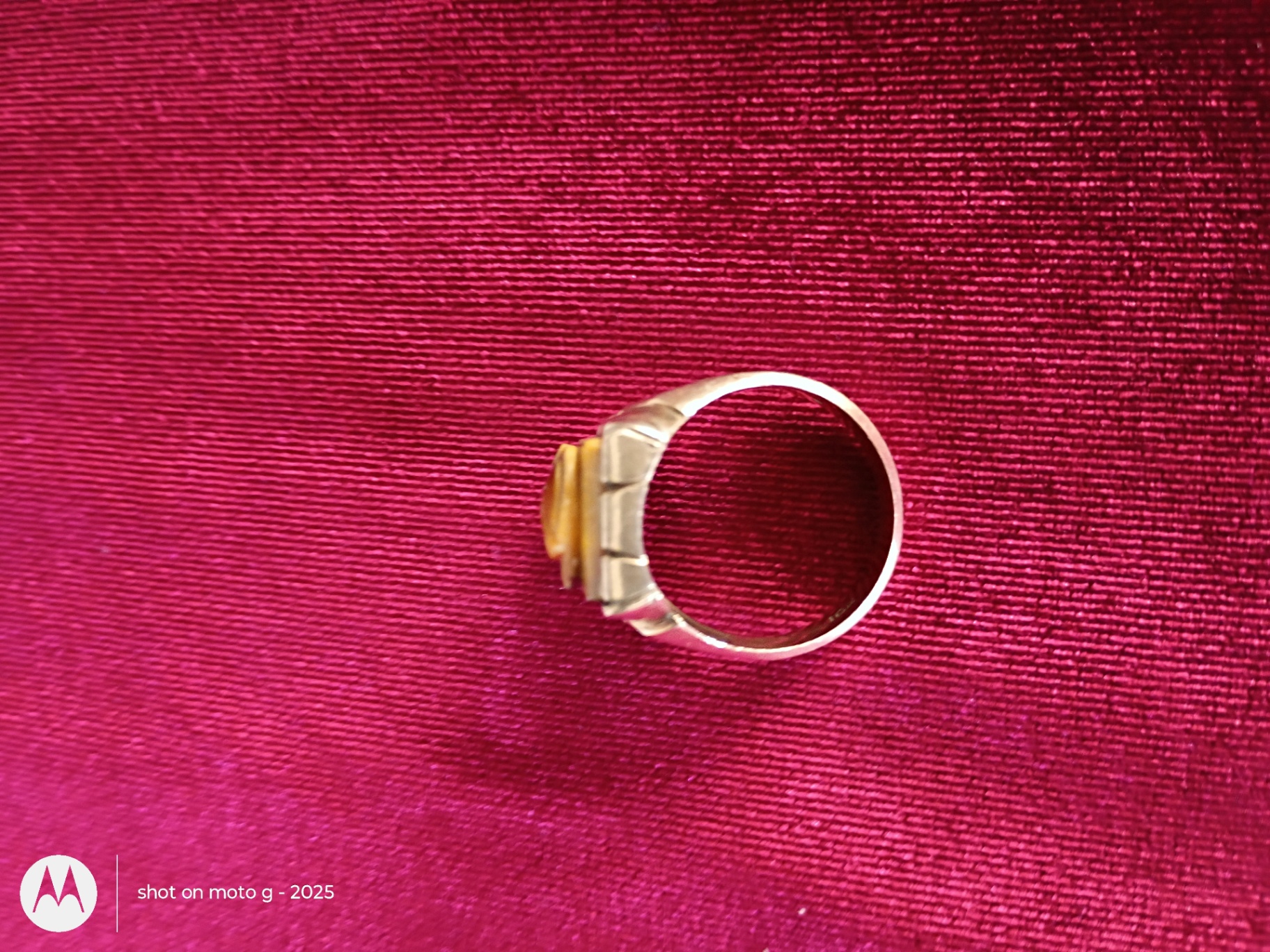 10K Gold Ring with Brown Carved Stone - image 3 of 5