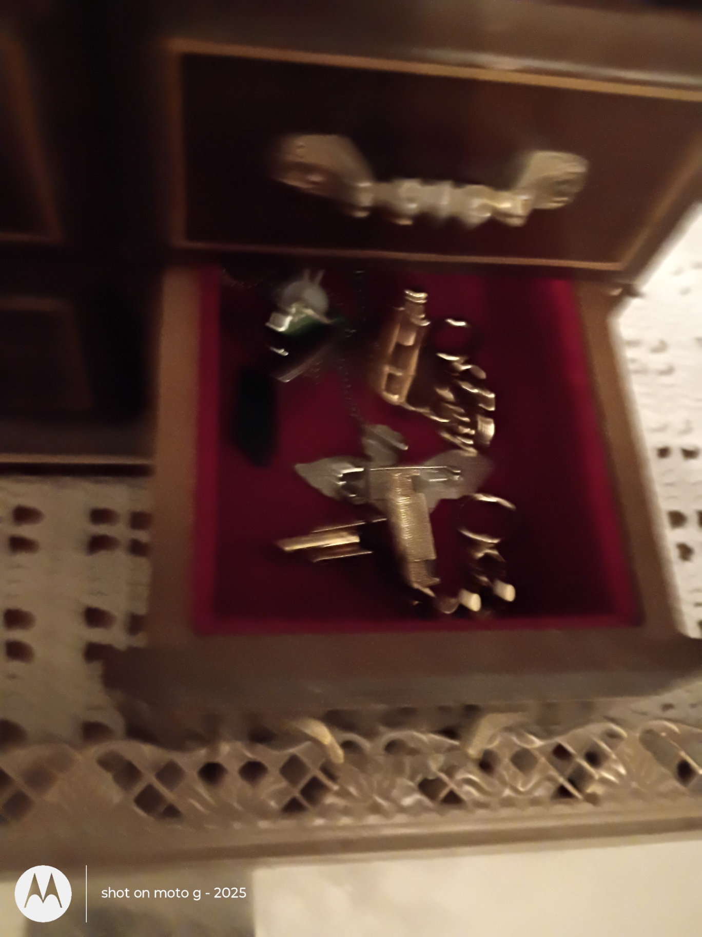 Decorative Jewelry Box and Assorted Home Decor Items - image 8 of 10