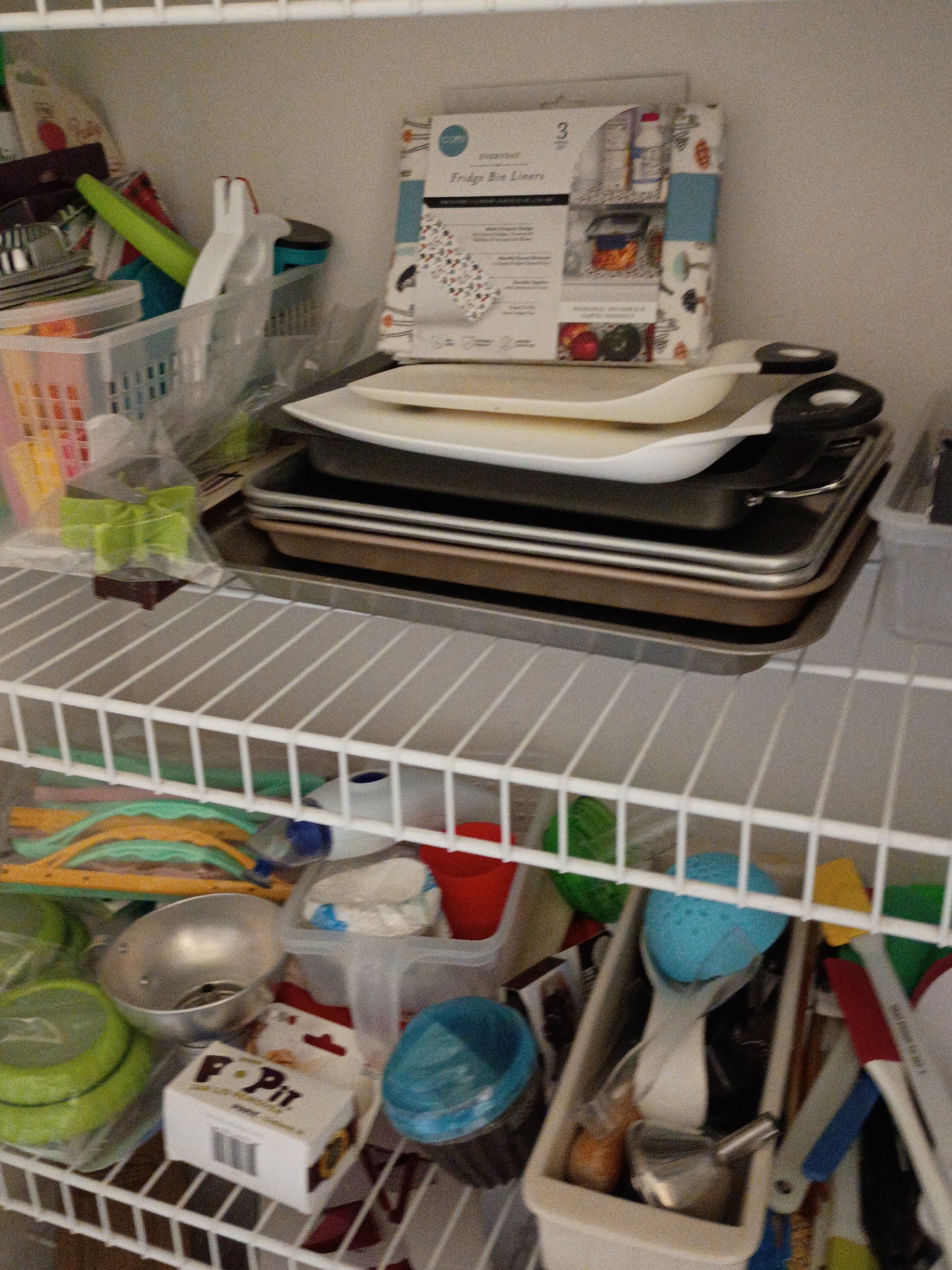 Assorted Kitchen Utensils, Bakeware, and Housewares - image 5 of 6
