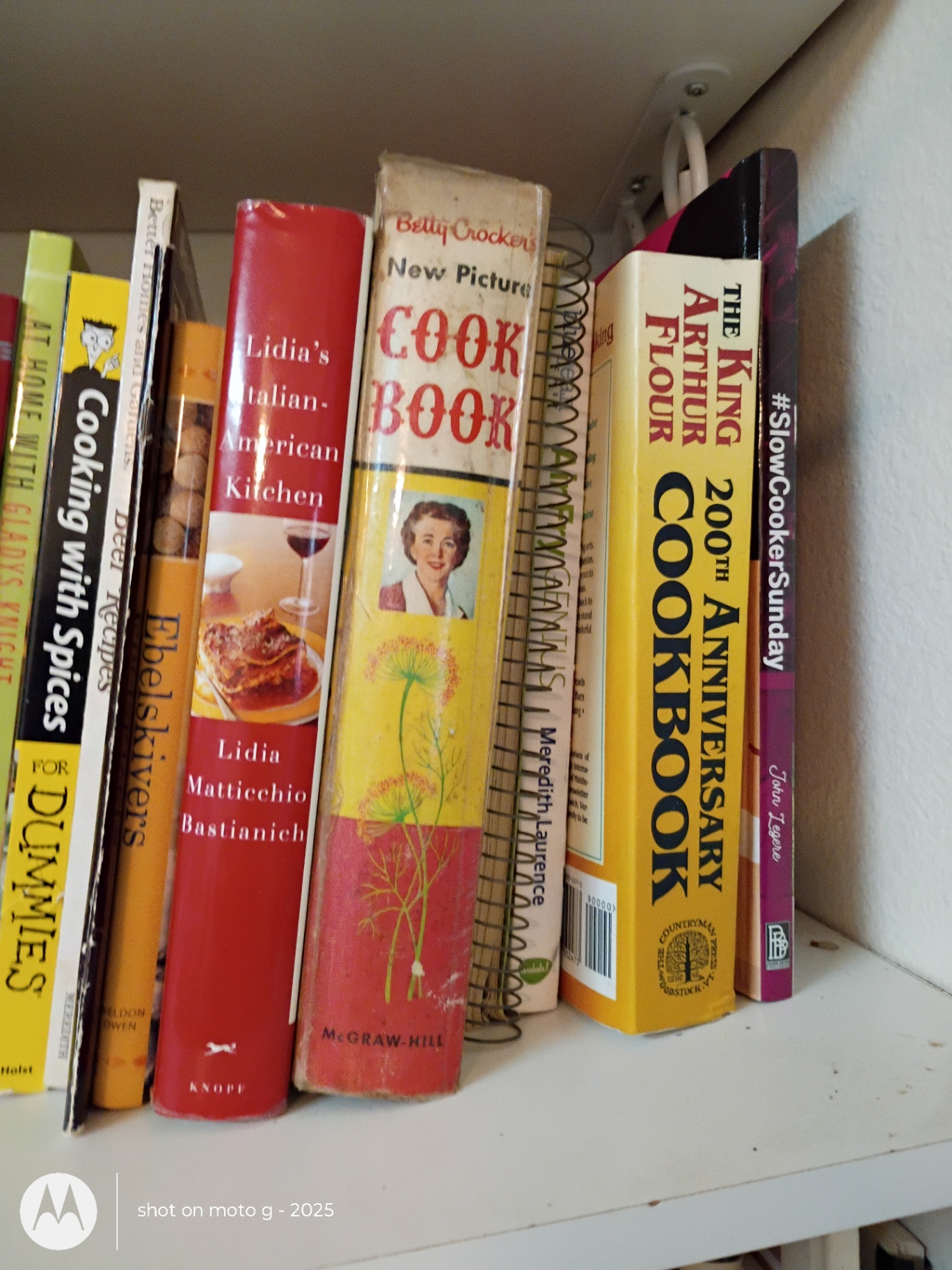Assorted Cookbooks and Recipe Books - image 1 of 4