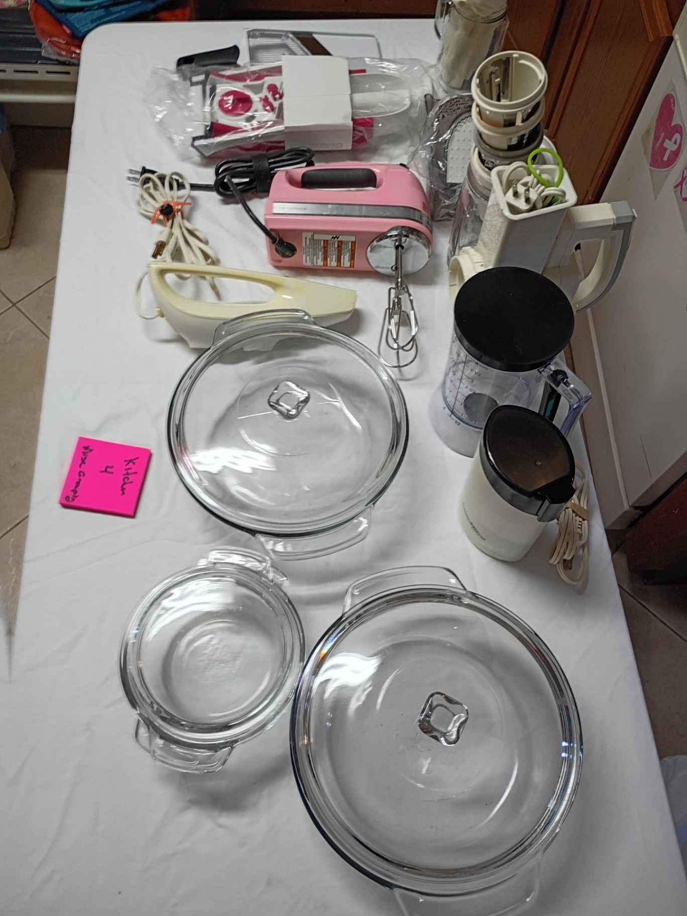 Mixed Kitchen Appliances and Glass Bakeware Set - image 4 of 9