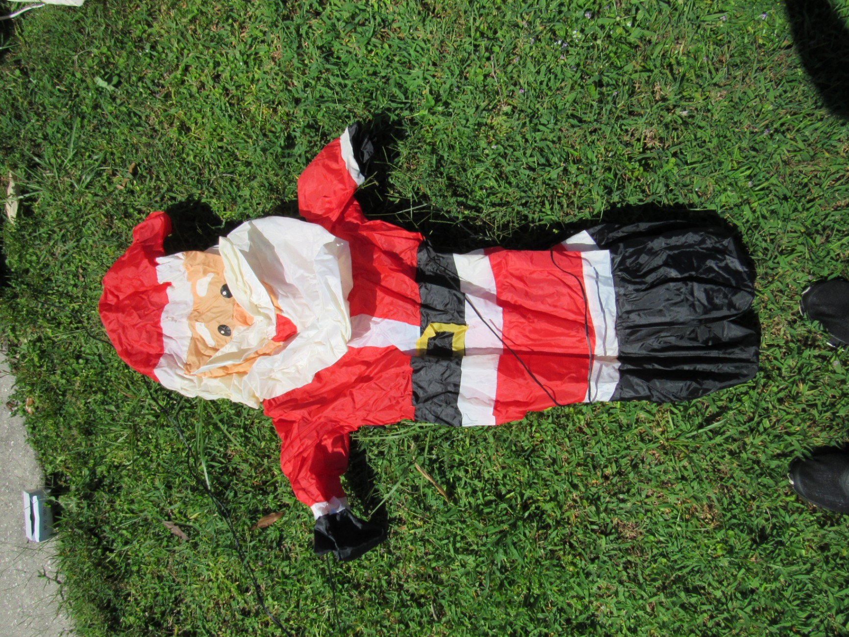 Assorted Holiday Inflatable Decorations - image 5 of 8