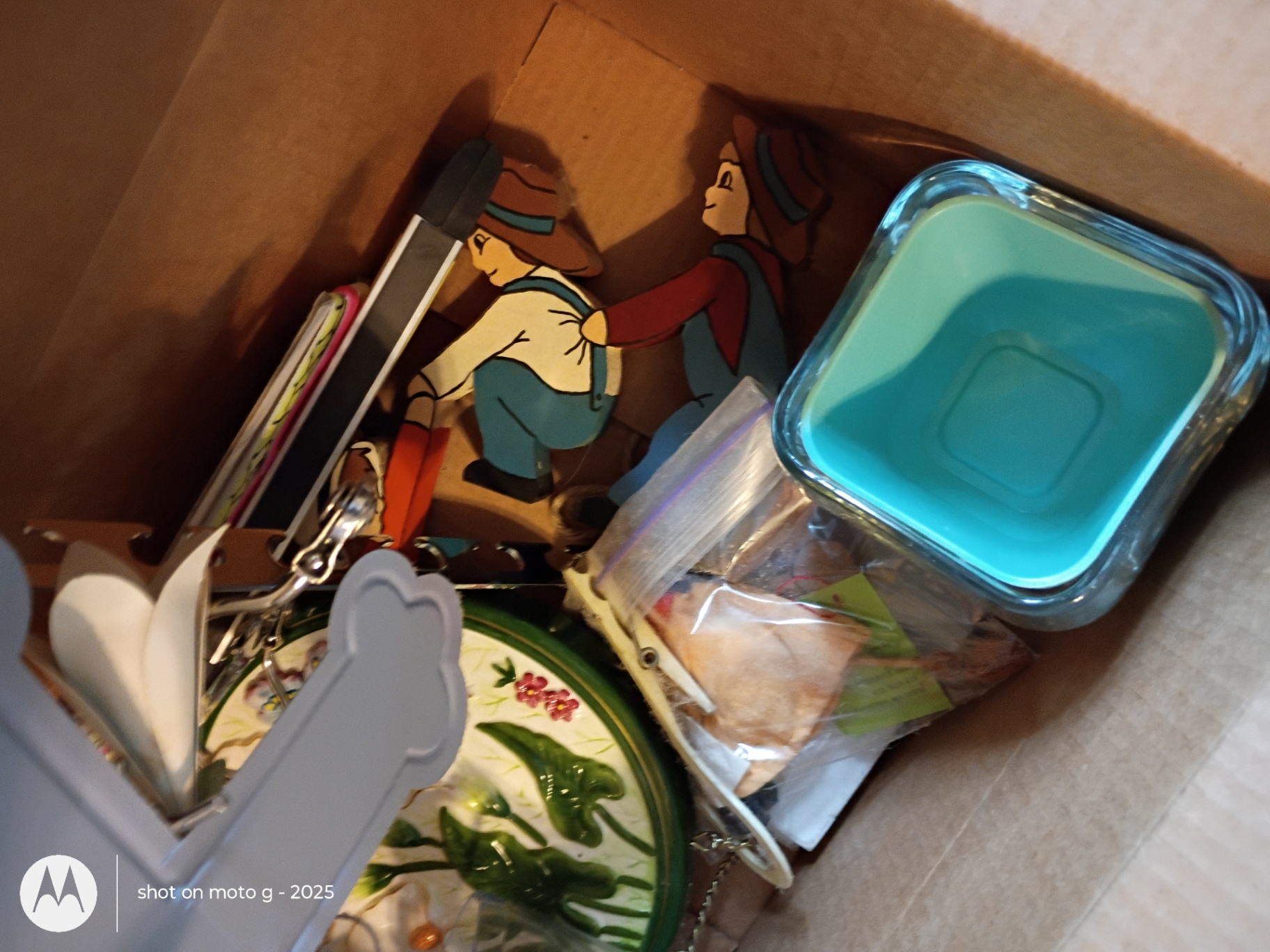 Mixed Books, Magazines, Craft Items, and Household Accessories - image 4 of 6