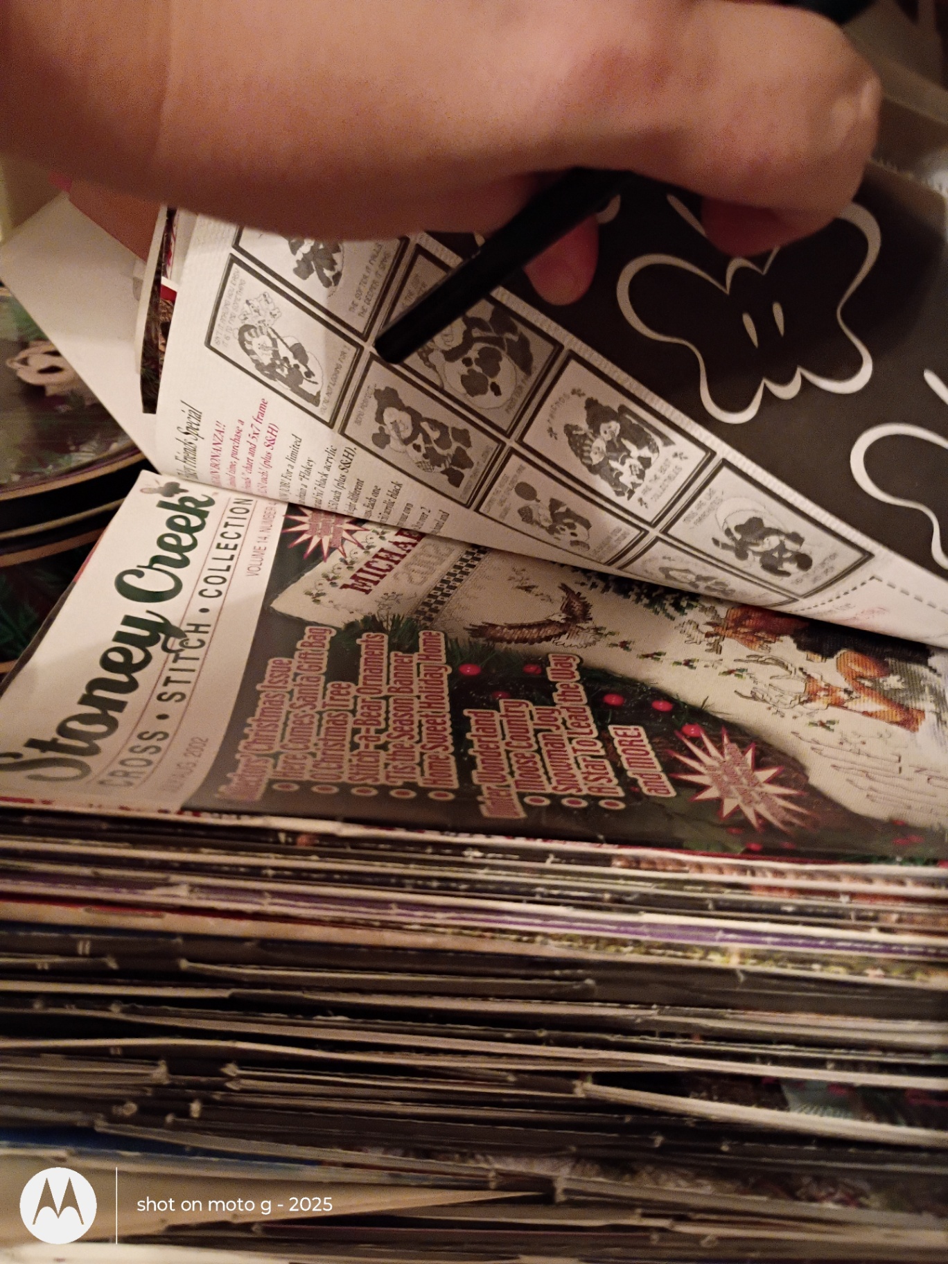 Cross Stitch and Craft Magazines with Storage Bins and Binder - image 6 of 16