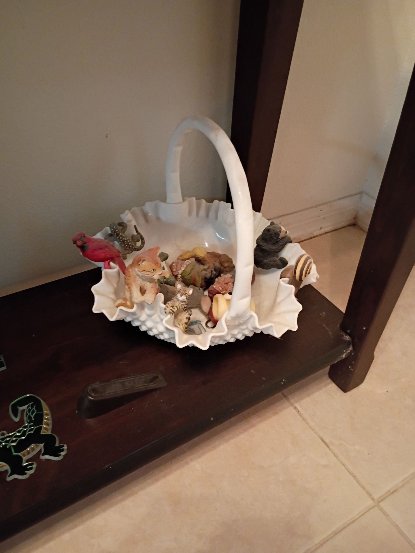 Assorted Decorative Figurines and Crosses - image 3 of 7