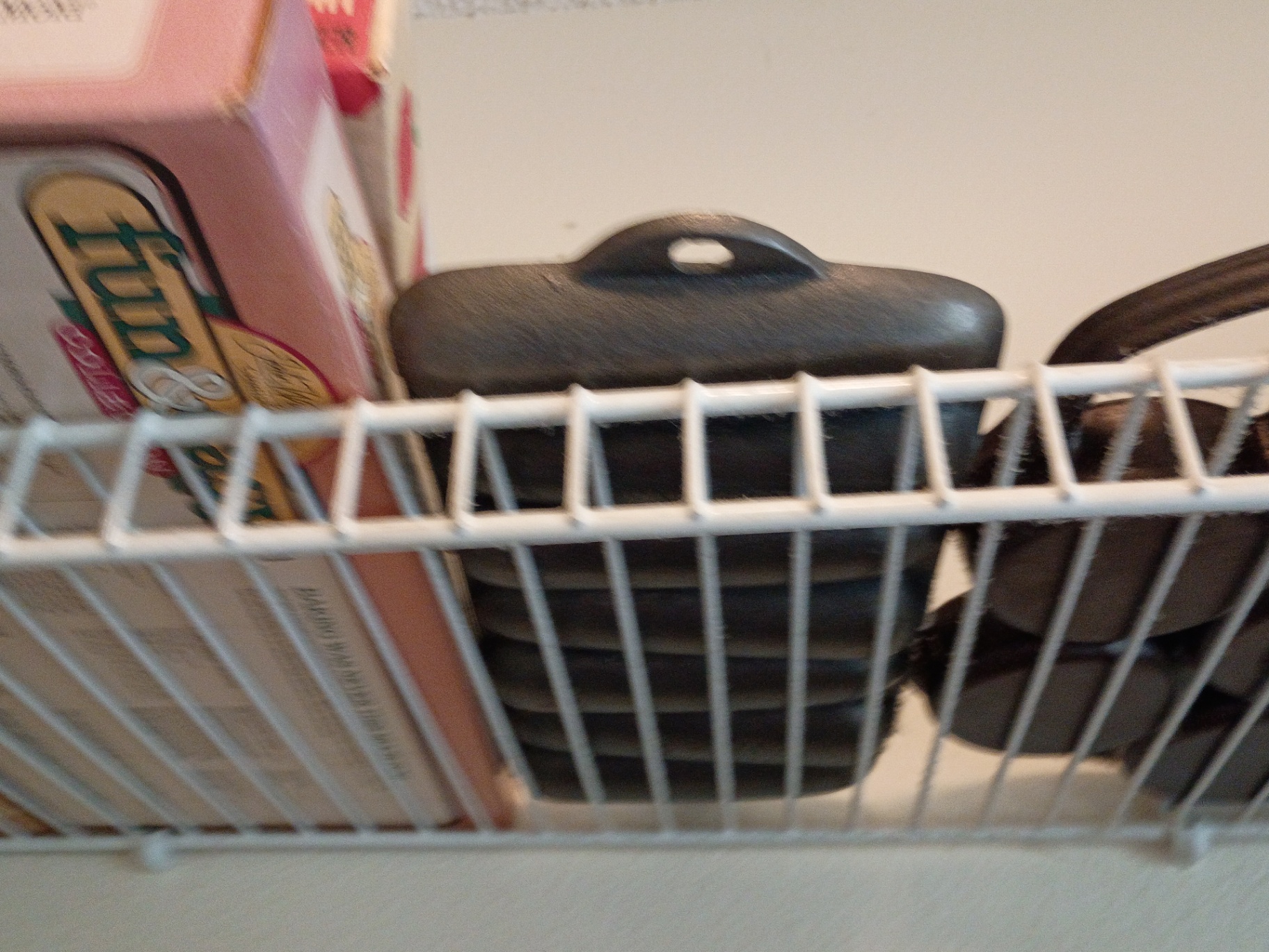 Assorted Cast Iron Cookware and Kitchenware - image 5 of 8
