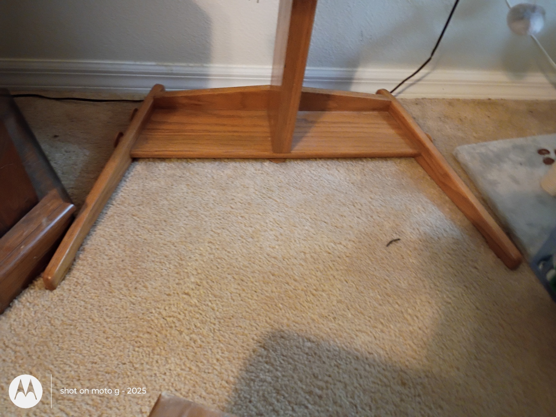 Wooden Floor Standing Needlework Frame with Magnifying Lamp - image 5 of 6