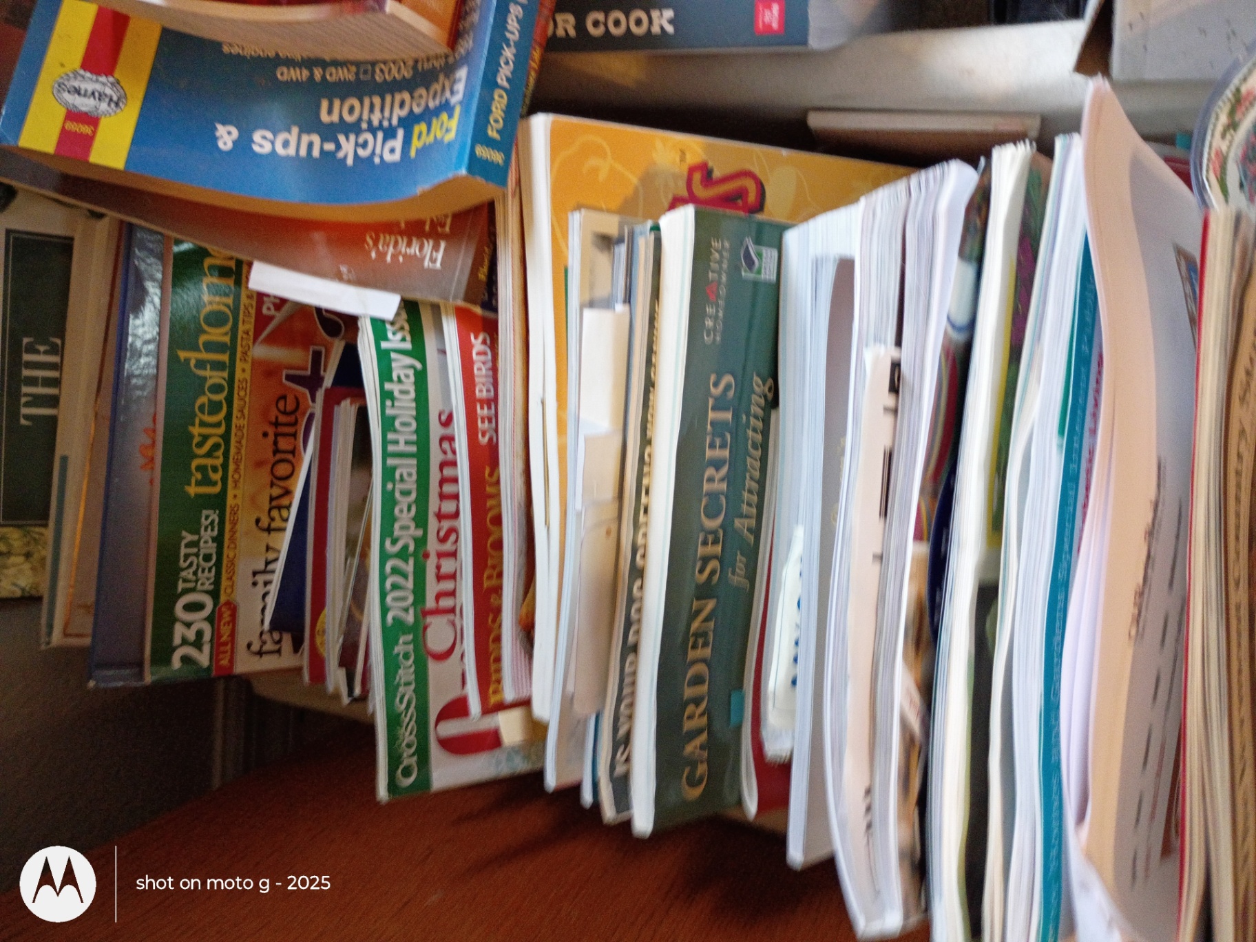 Mixed Books, Magazines, Craft Items, and Household Accessories - image 6 of 6