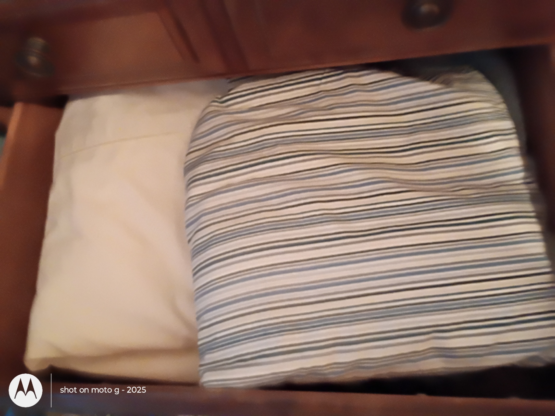  Linens and Miscellaneous Household Items - image 4 of 5
