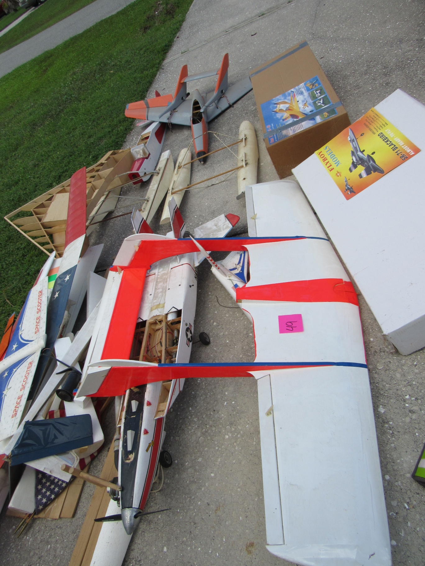 Remote Control Model Airplanes and Parts - image 8 of 11