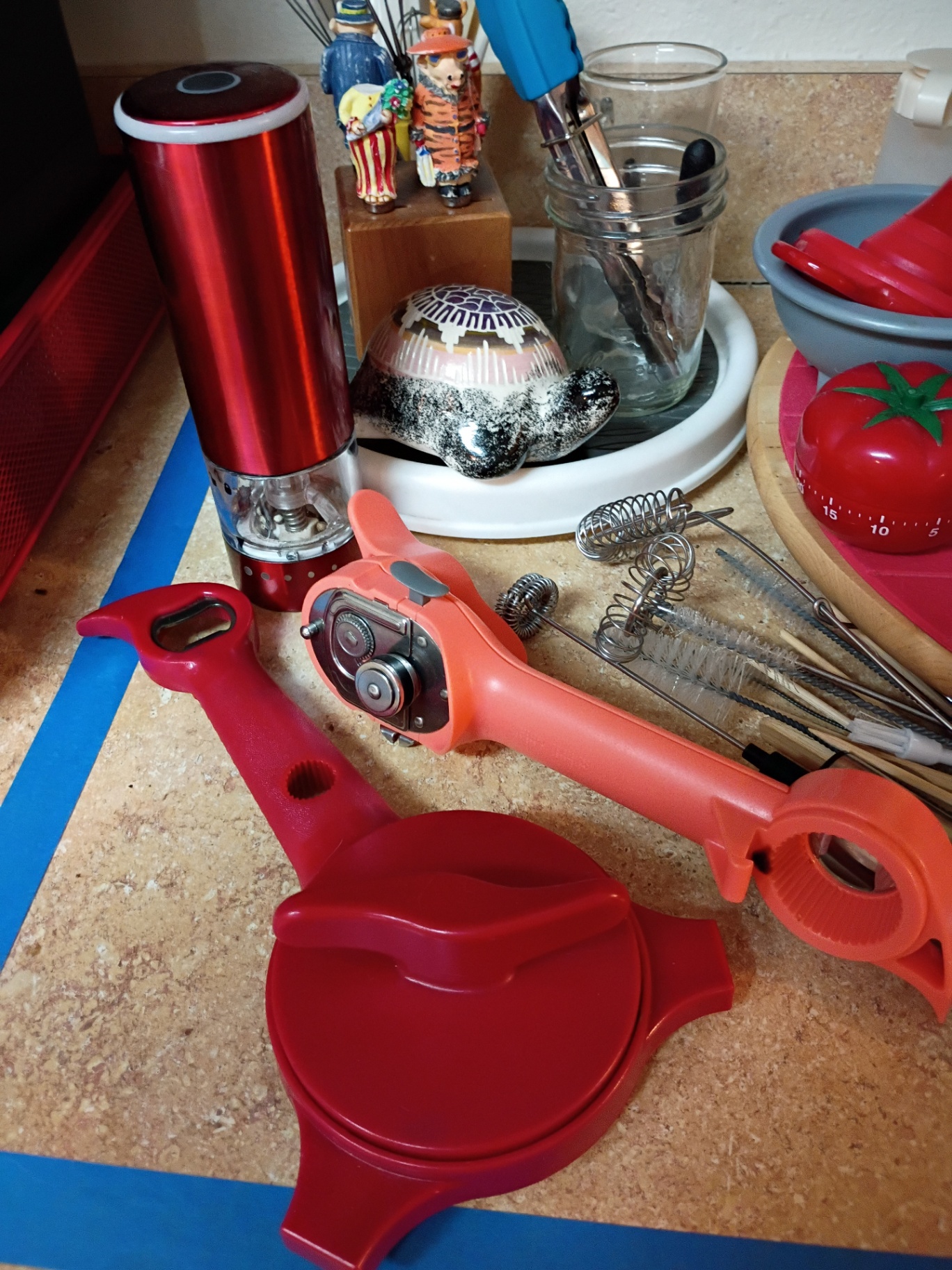 Assorted Kitchen Utensils and Gadgets - image 4 of 9
