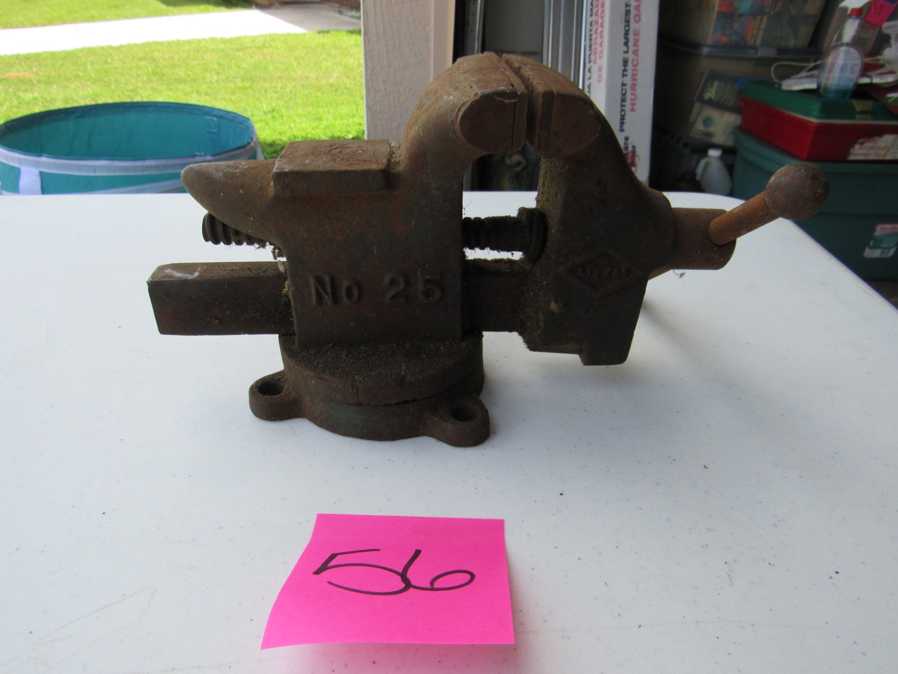 No. 25 Bench Vise - image 1 of 1