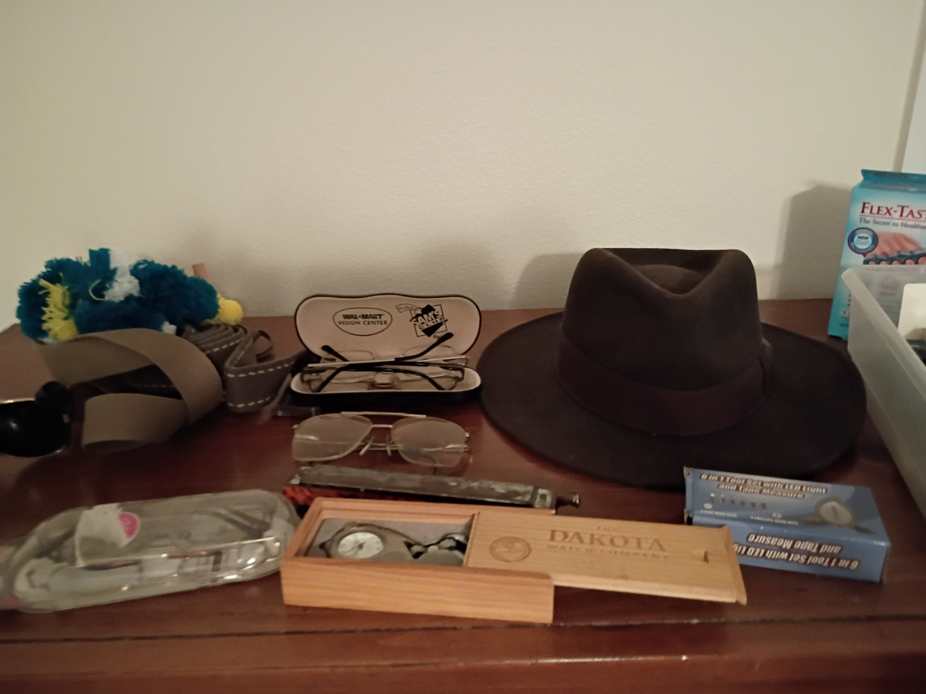 Assorted Fashion Accessories and Desk Items - image 1 of 6