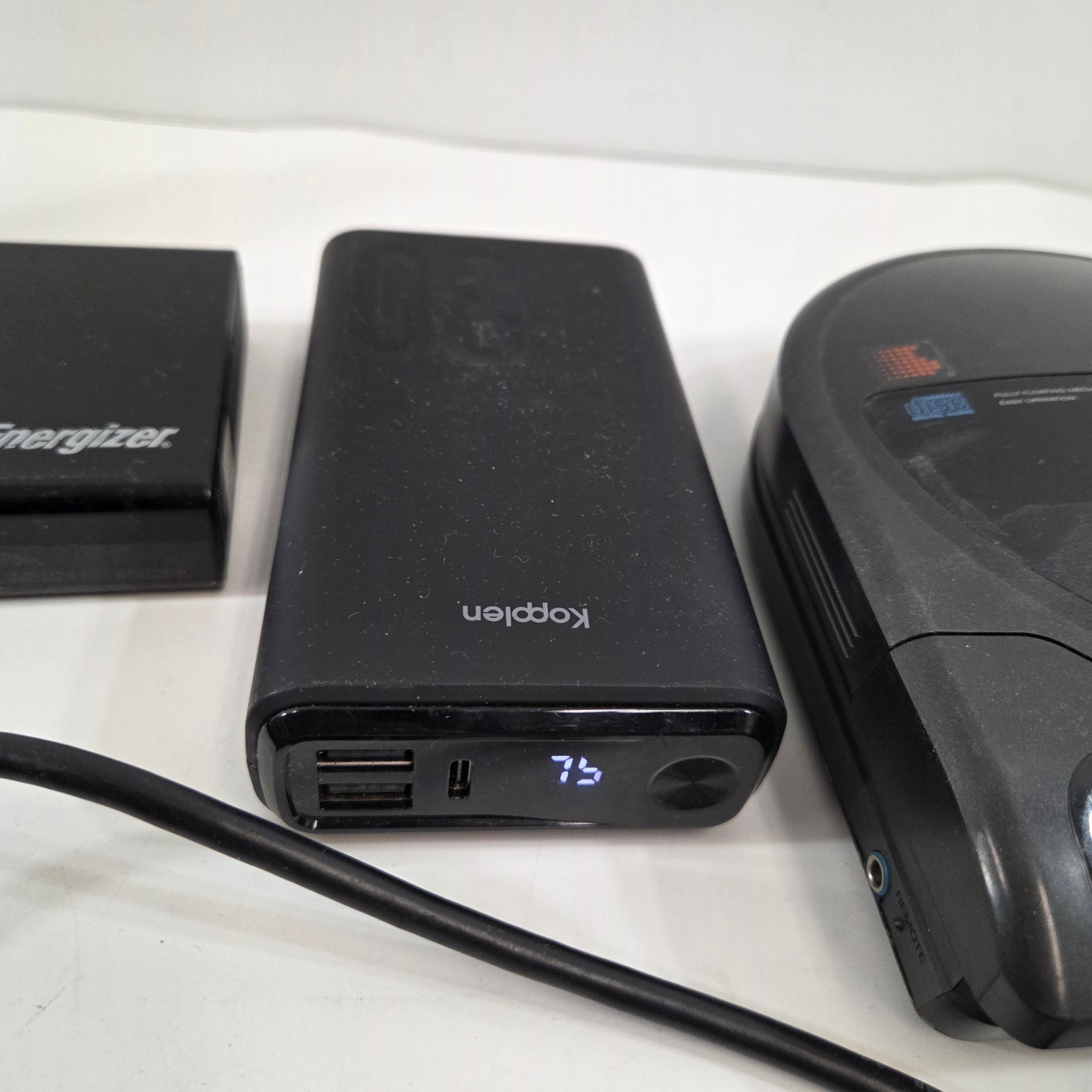 Power Banks and Electronics - image 4 of 6