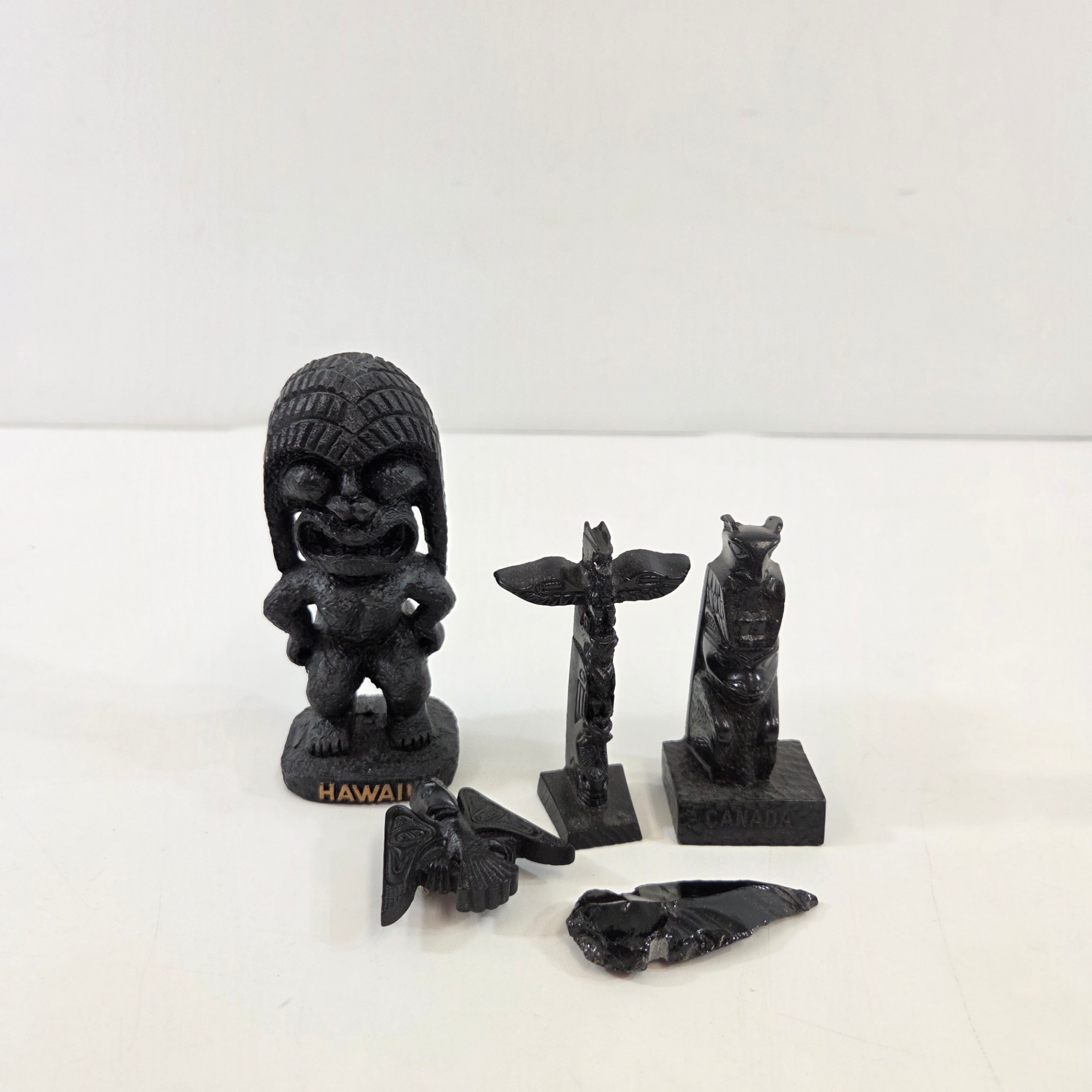 Small Carvings and Arrow Head - image 1 of 3