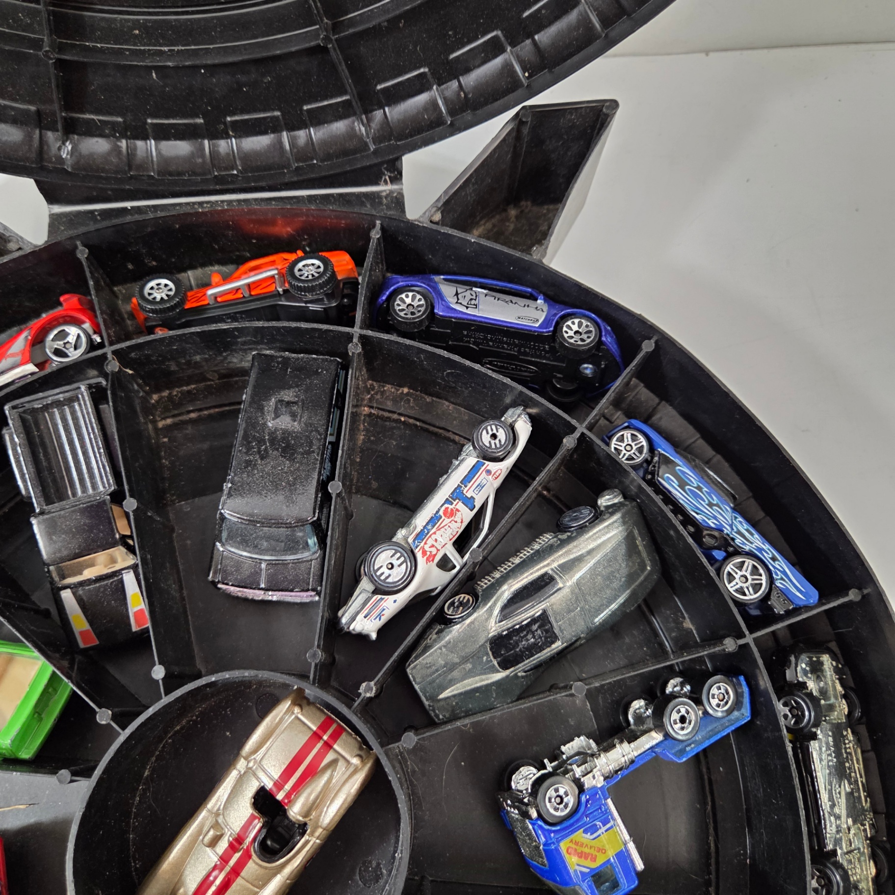 Hot Wheels Super Rally Case with Cars - image 3 of 5