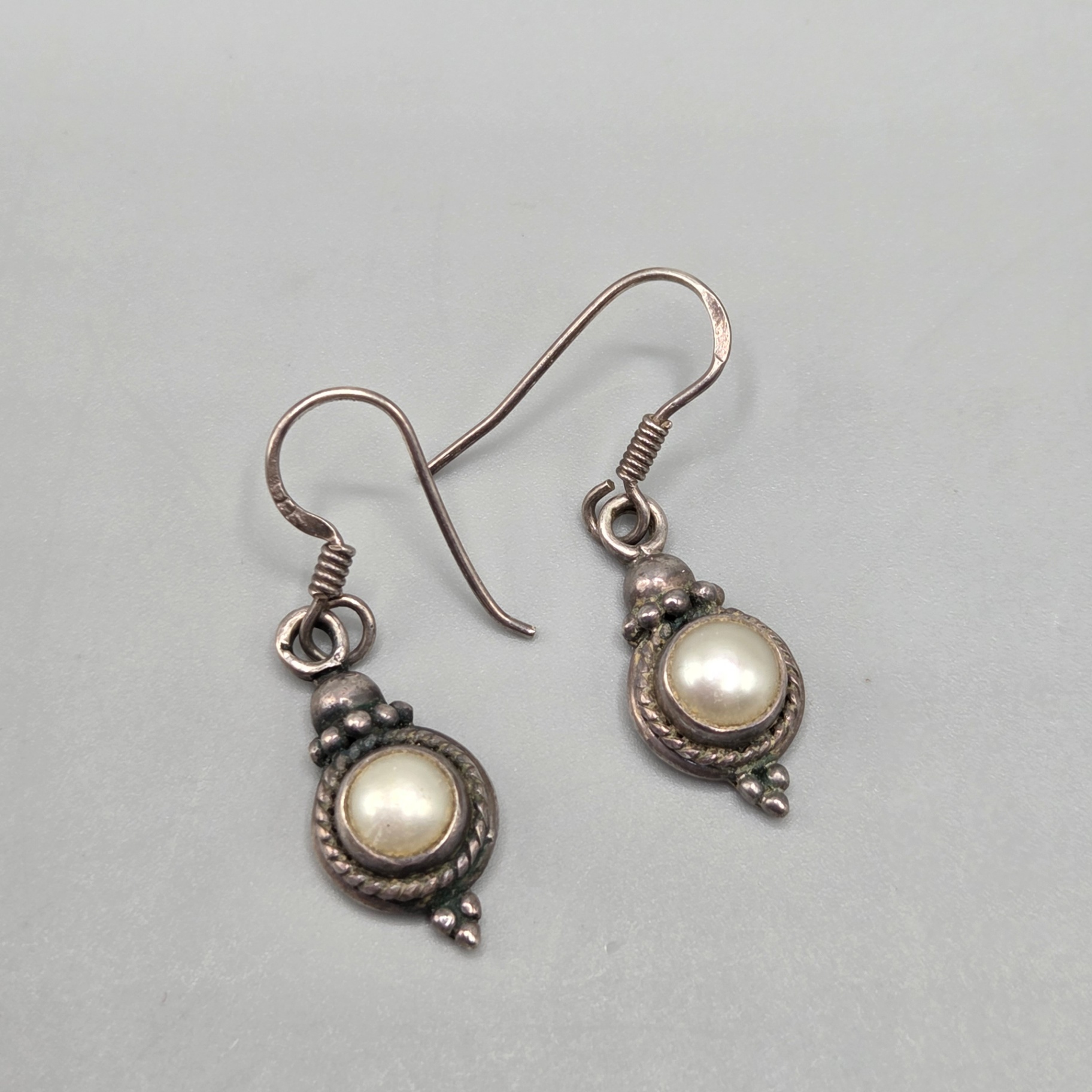 Sterling Silver Pearl Earrings 4.5 Grams - image 2 of 5