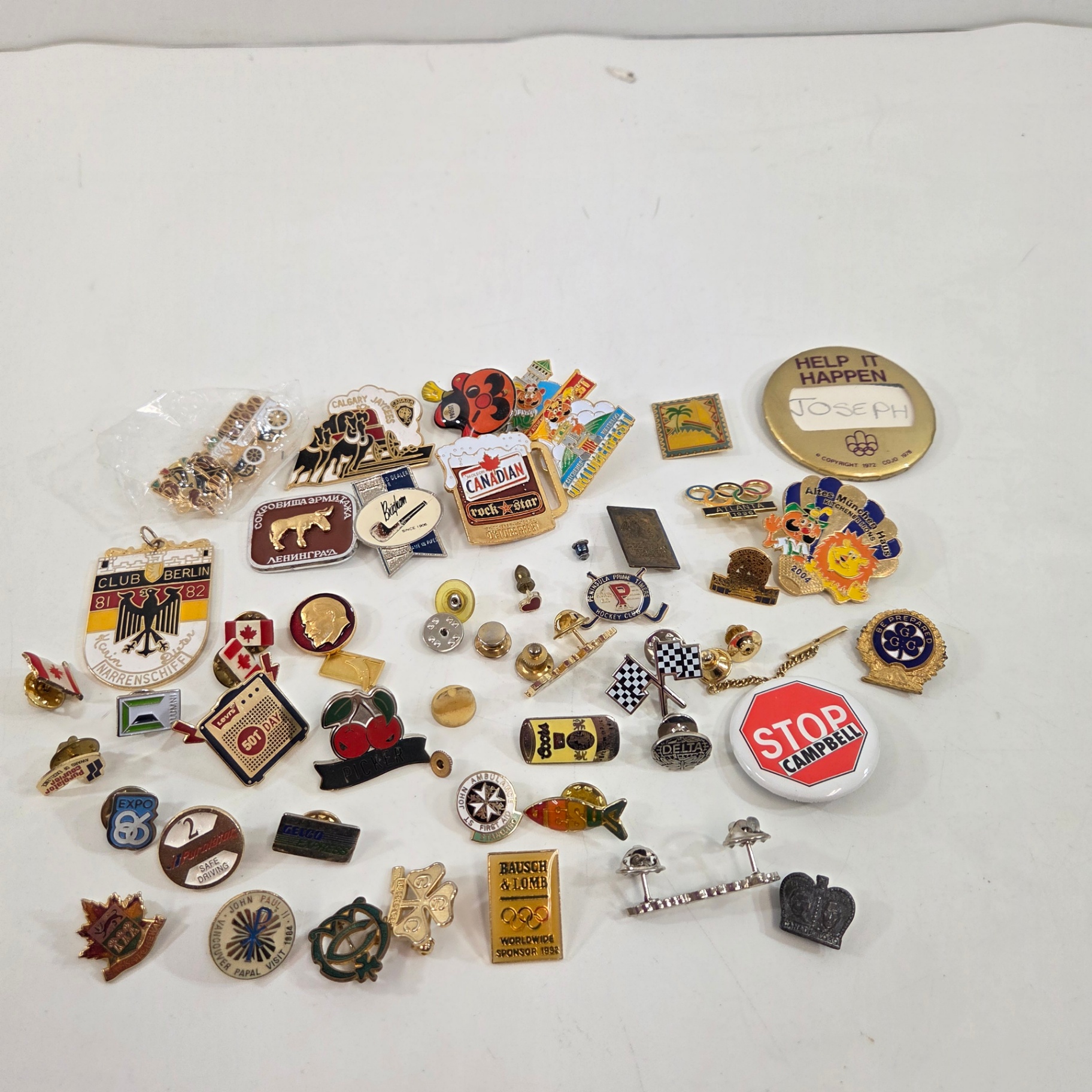 Collectible Pinbacks - image 2 of 6