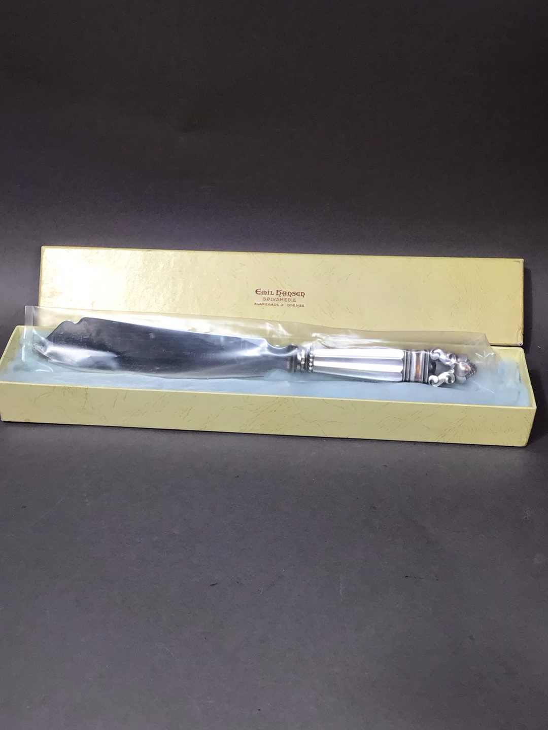 Georg Jensen Acorn Hostess Flatware - image 6 of 10