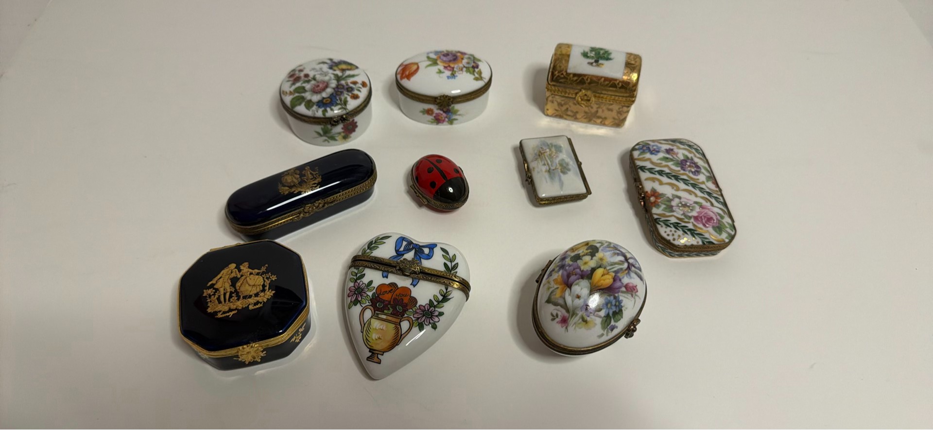 Assorted Limoges/Porcelain Trinket Boxes - image 1 of 5