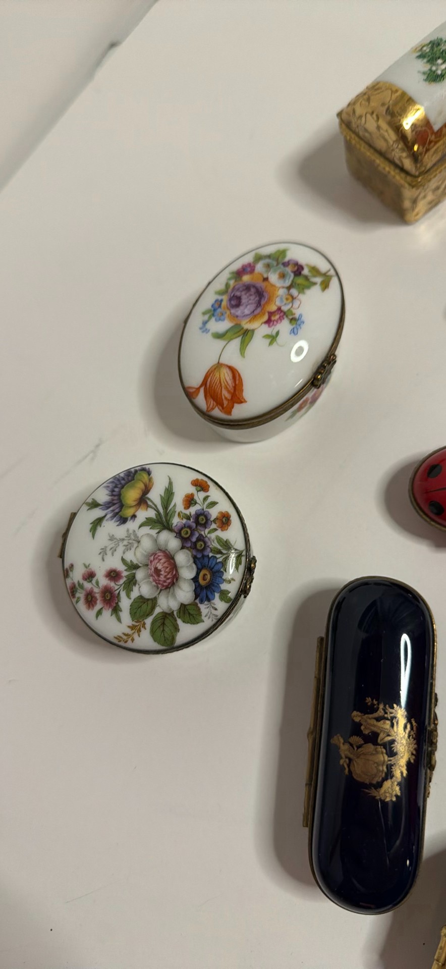 Assorted Limoges/Porcelain Trinket Boxes - image 5 of 5