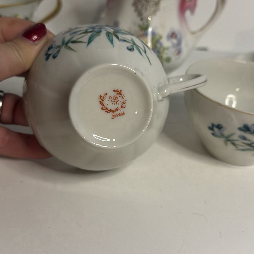 Floral Porcelain Teacup Lot - image 4 of 7