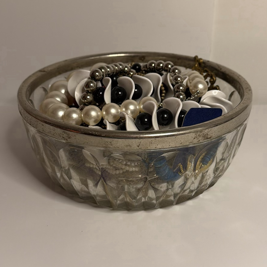 Assorted Beaded Jewelry in Collectible Bowl - image 1 of 3