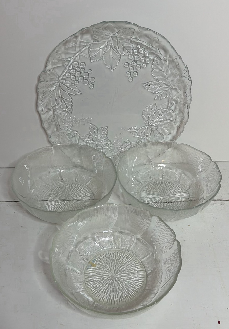 Vintage Clear Glass Plate and Bowls - image 1 of 3