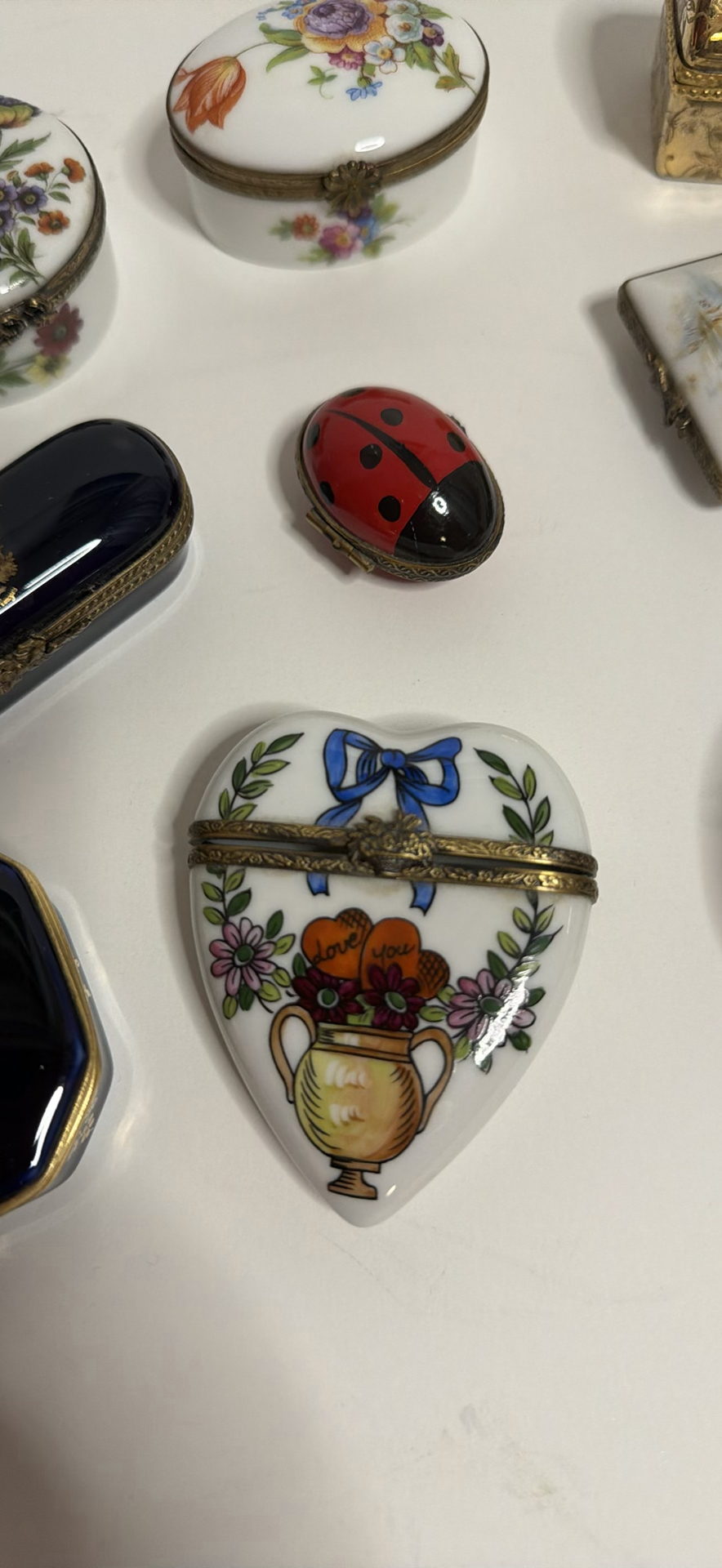 Assorted Limoges/Porcelain Trinket Boxes - image 3 of 5